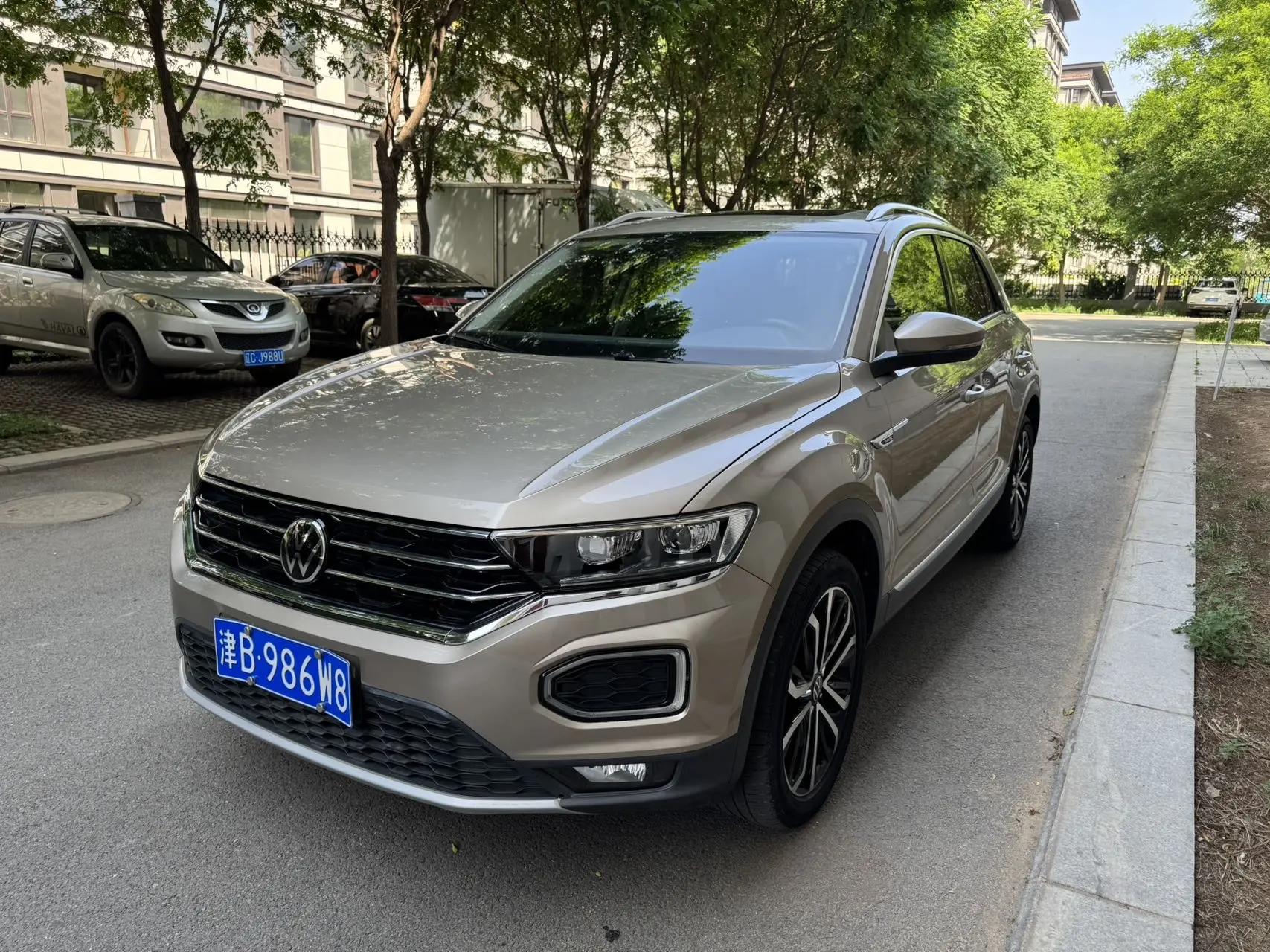 T-ROC Tange 2021 to 280TSI DSG Two-Drive Deluxe Zhilian Edition