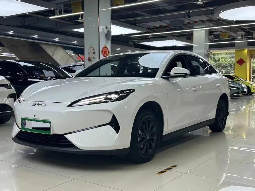 Open image lightbox: BYD e7 2025 520 Zhixing Edition