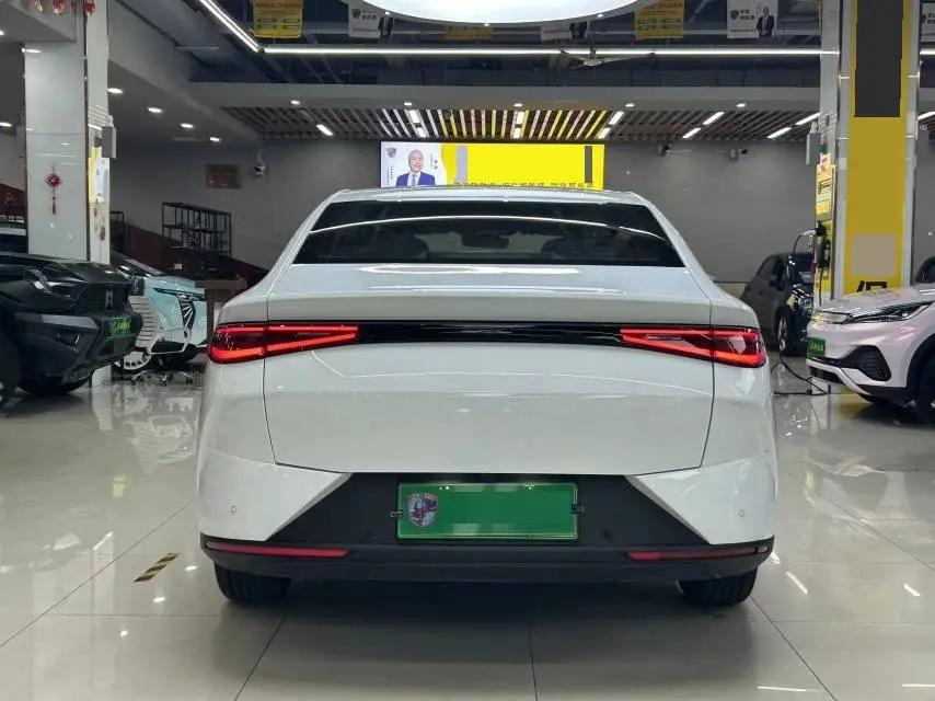 BYD e7 2025 520 Zhixing Edition 8