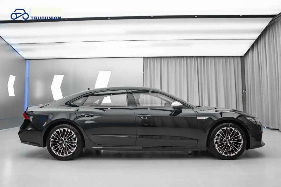 Audi 2024 A7L 2.0TFSI 45TFSI Luxury Automatic 3