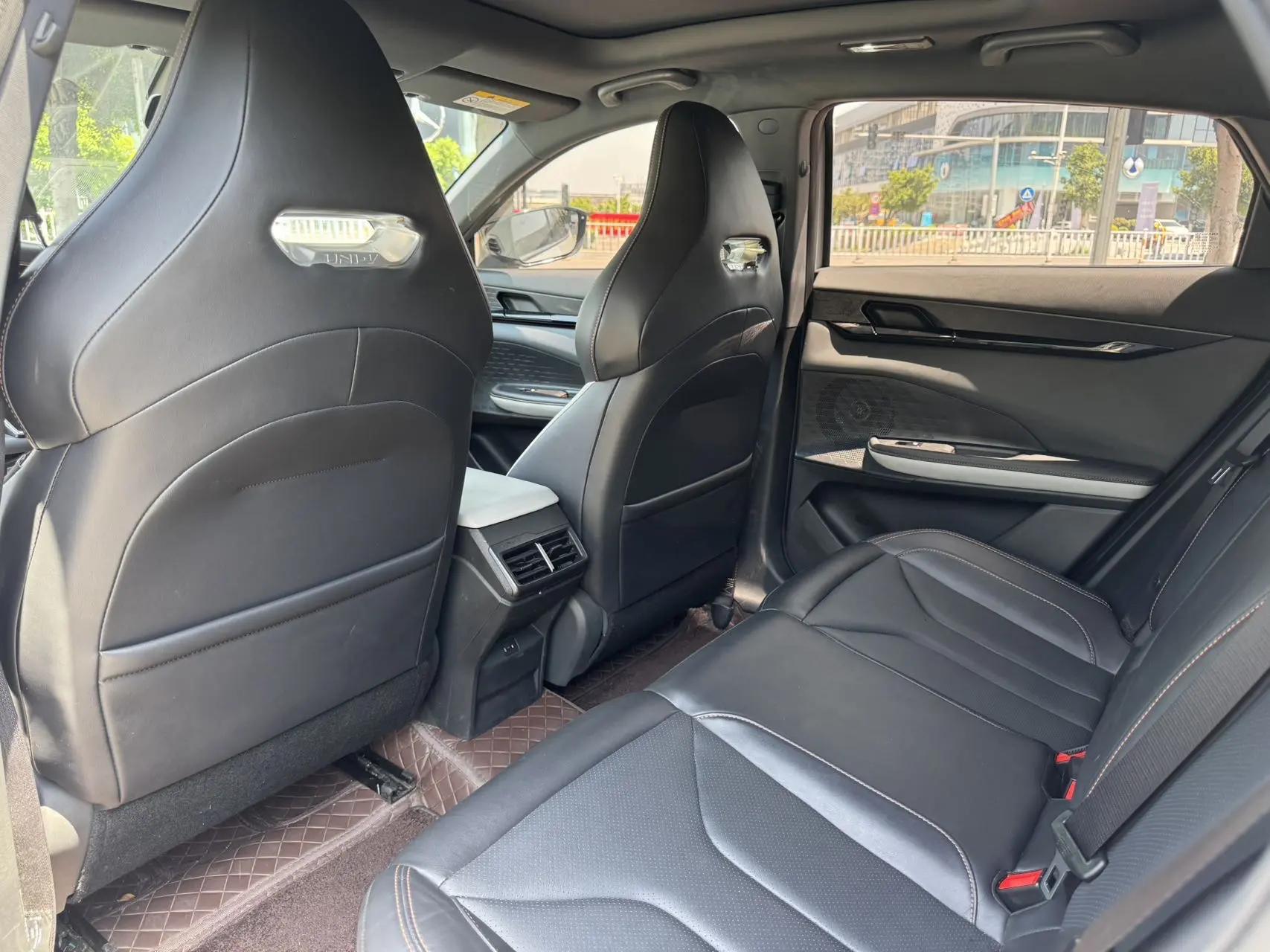 ChangAn 2024 UNI-V 1.5T High Energy Edition Automatic Gear 6