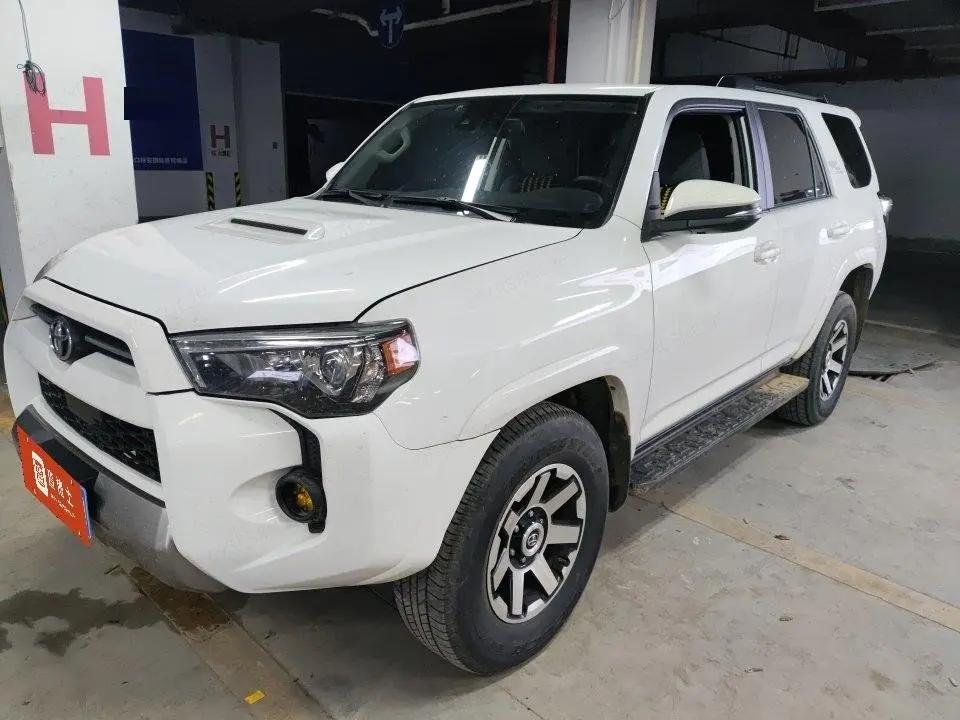 Открыть галерею: Toyota 4Runner (Imported) 2021 4.0L TRD Off Road Automatic Gear