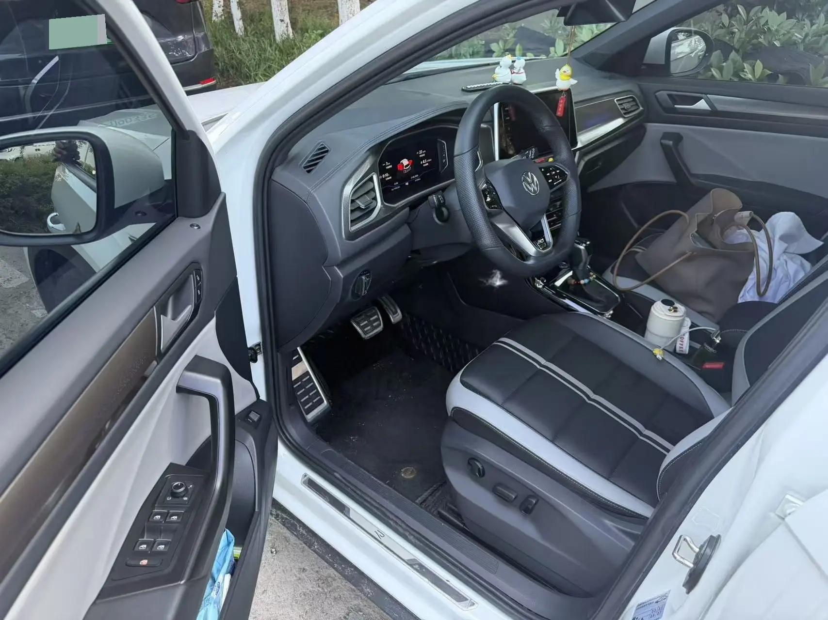 Volkswagen 2023 T-ROC 1.5TSI 300TSI Front-Wheel Drive Chenguang Edition Automatic 4