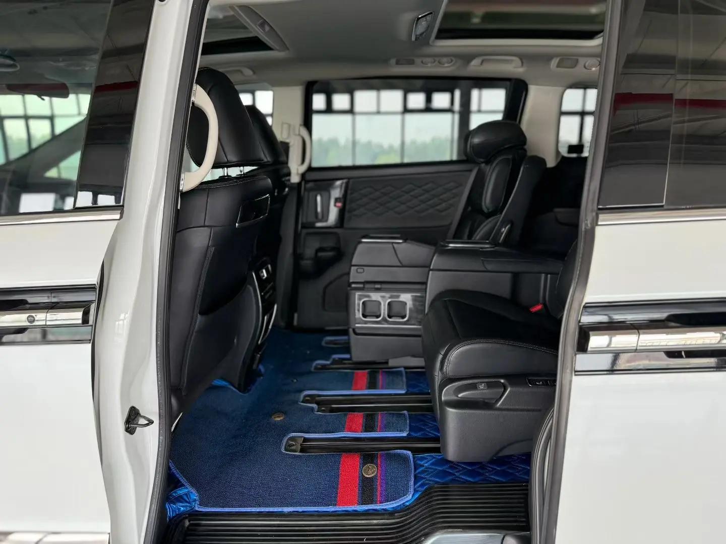 Elyson 2019 2.0L Hybrid Deluxe Edition 5