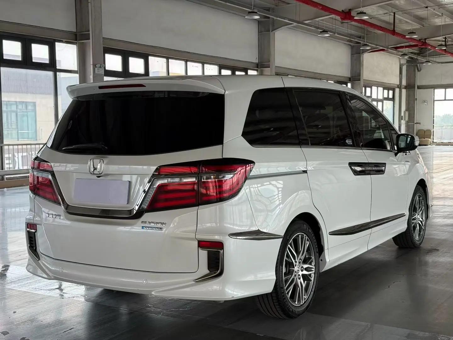 Elyson 2019 2.0L Hybrid Deluxe Edition 7