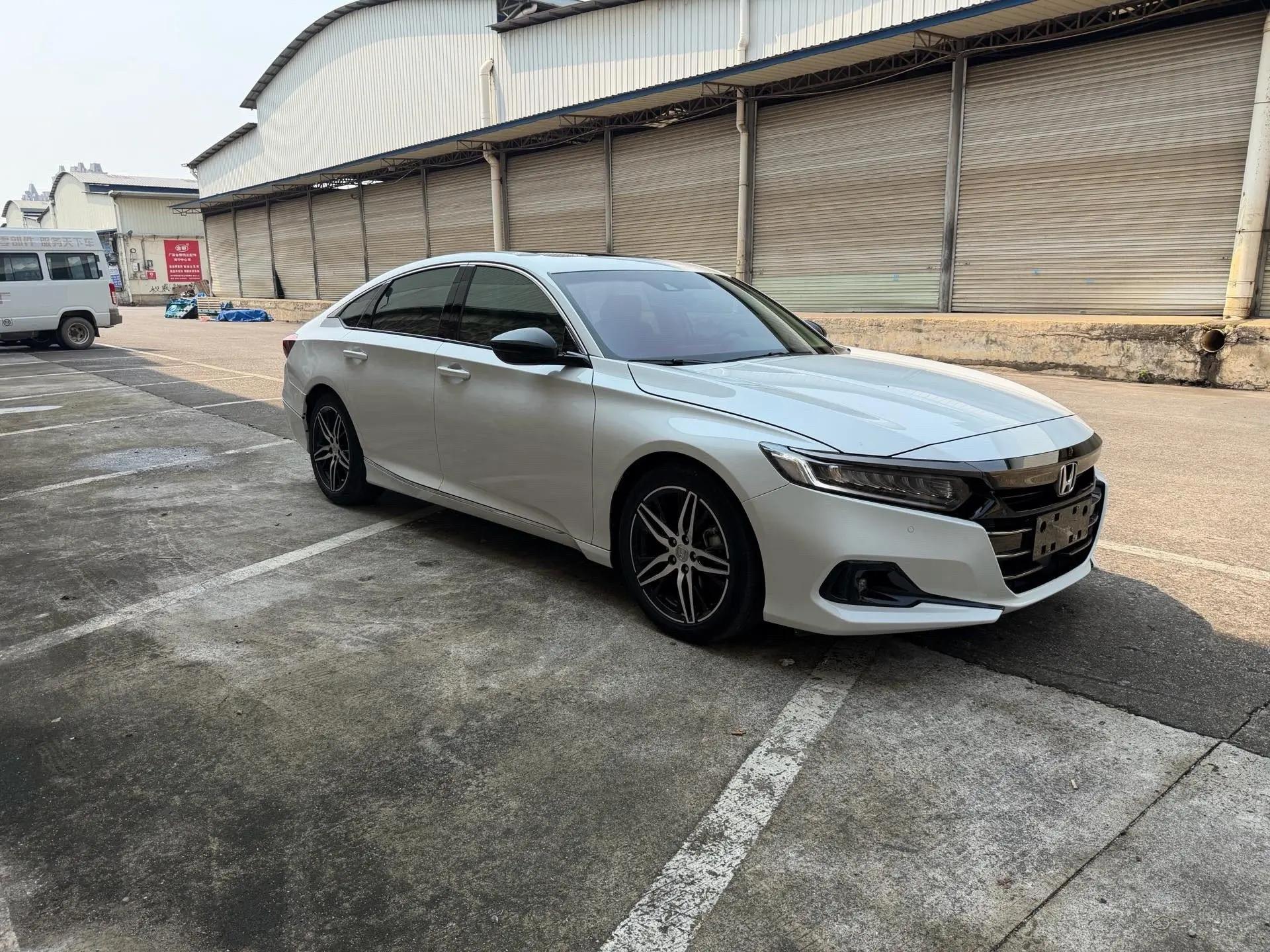 Accord 2022 260TURBO Magic Night Premium Edition 3