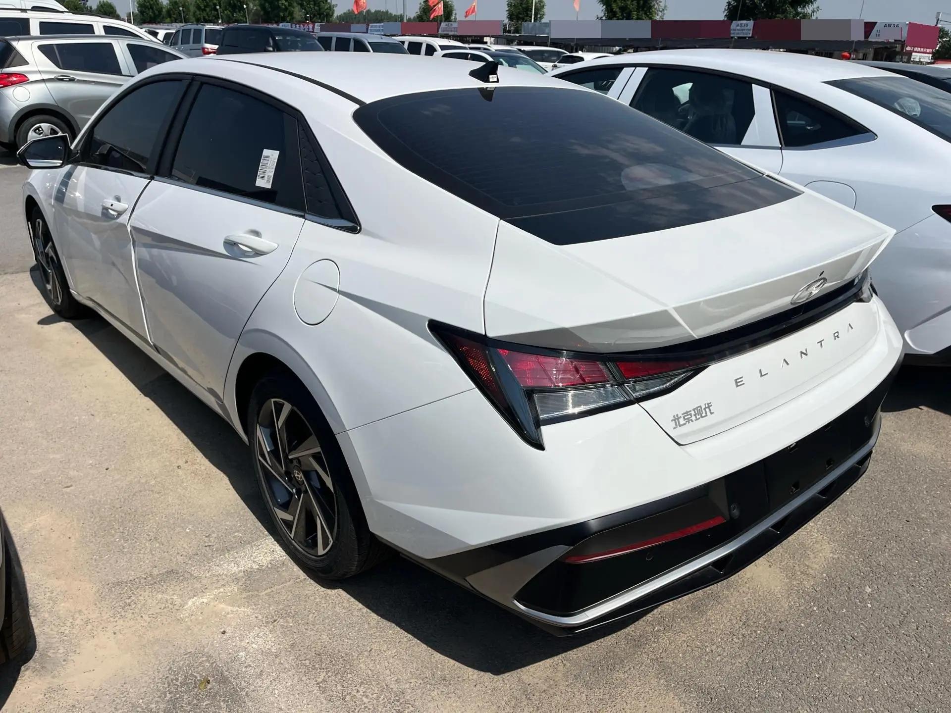 Elantra 2023 1.5L CVT GLX Elite Edition 3