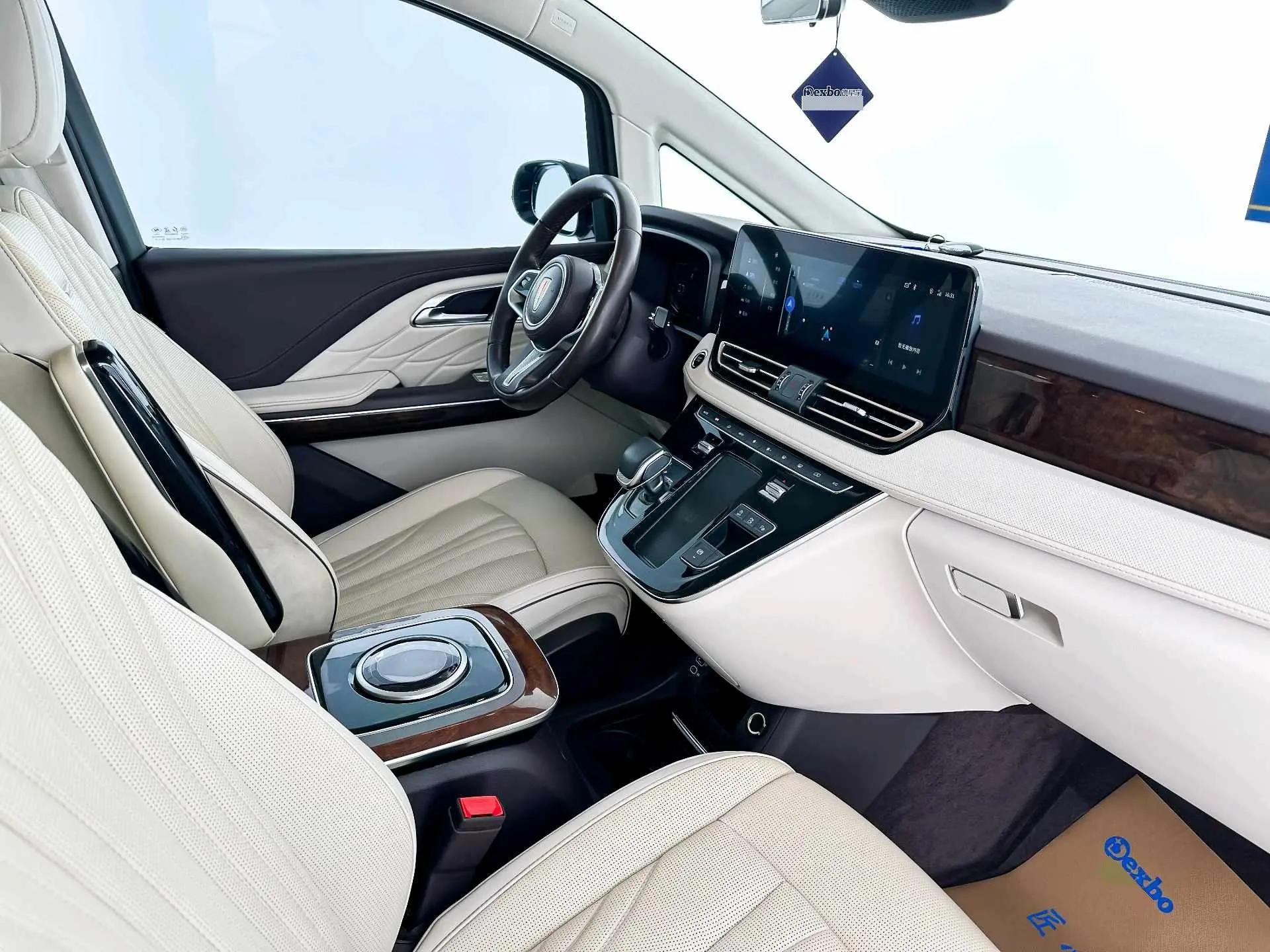 HongQi HQ9 2023 2.0T Zhilian Flag Collar Edition 14