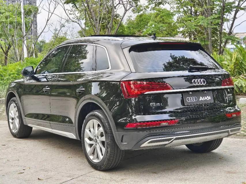 Audi 2023 Q5L 2.0TFSI 40TFSI Deluxe Elegant Automatic 9