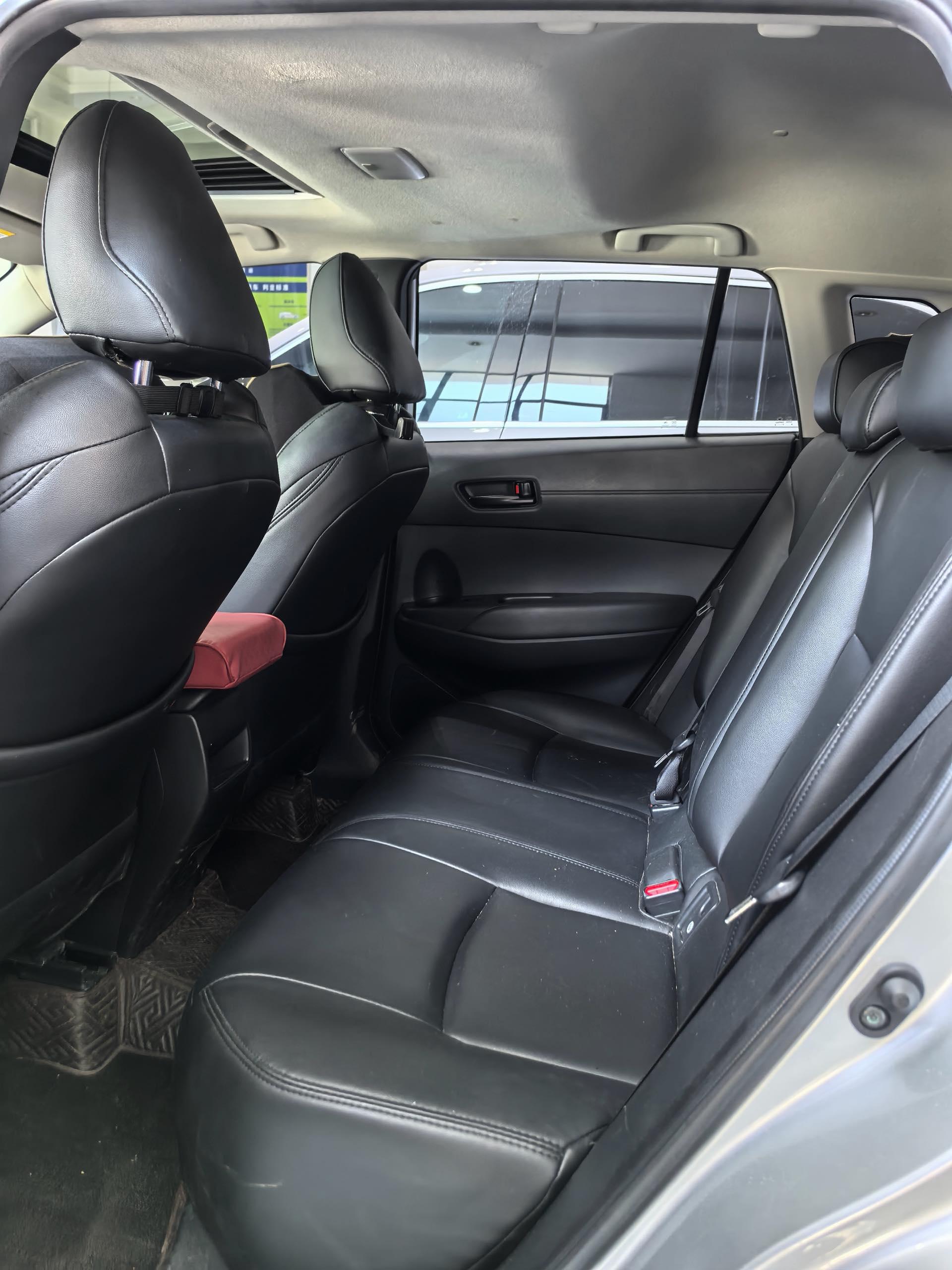 Toyota 2023 Frontlander 2.0 CVT Leading Edition Automatic 5