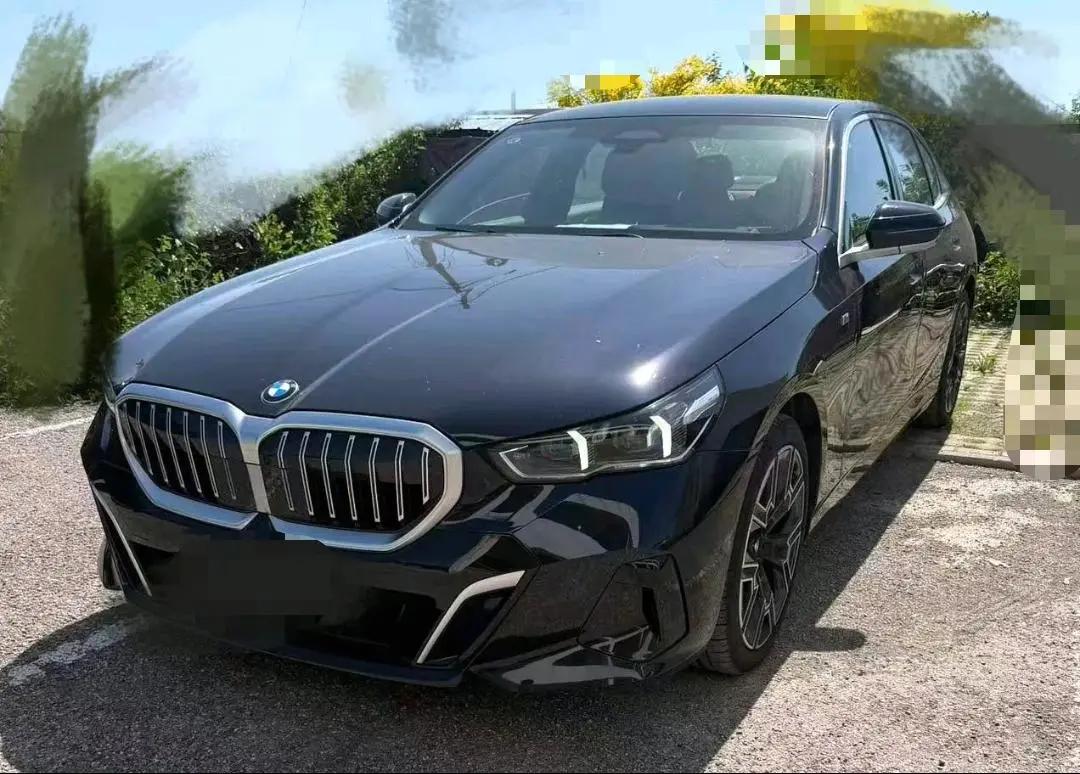 BMW 5 Series 2025 Model 530Li 48V 2.0T Luxury Version M Sport Package Automatic