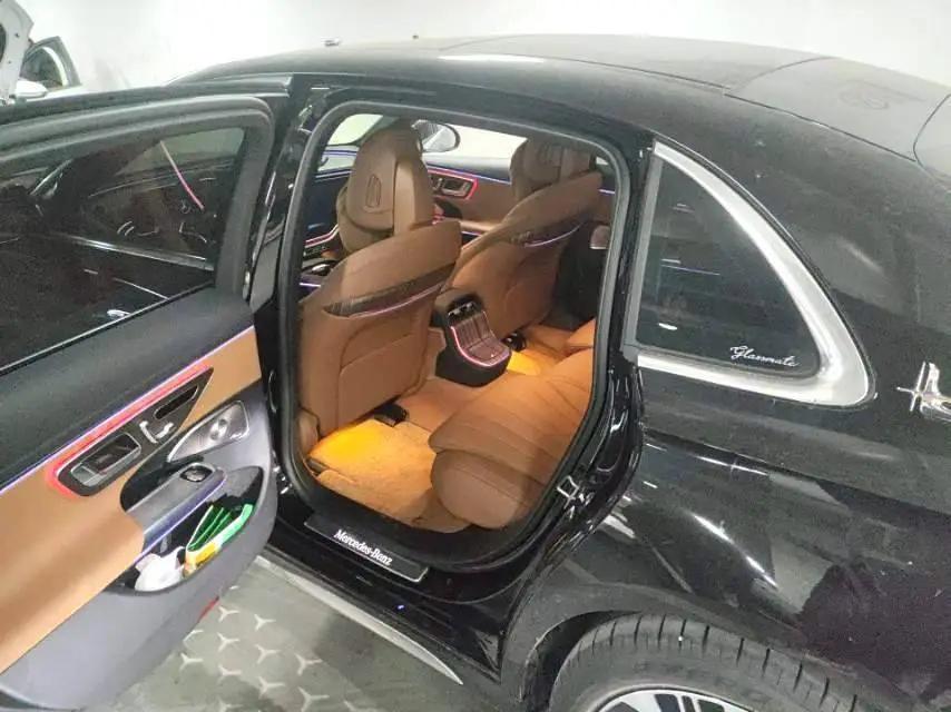 Mercedes Benz E-Class 2025 Model E 300 L 48V 2.0T Luxury Automatic 3
