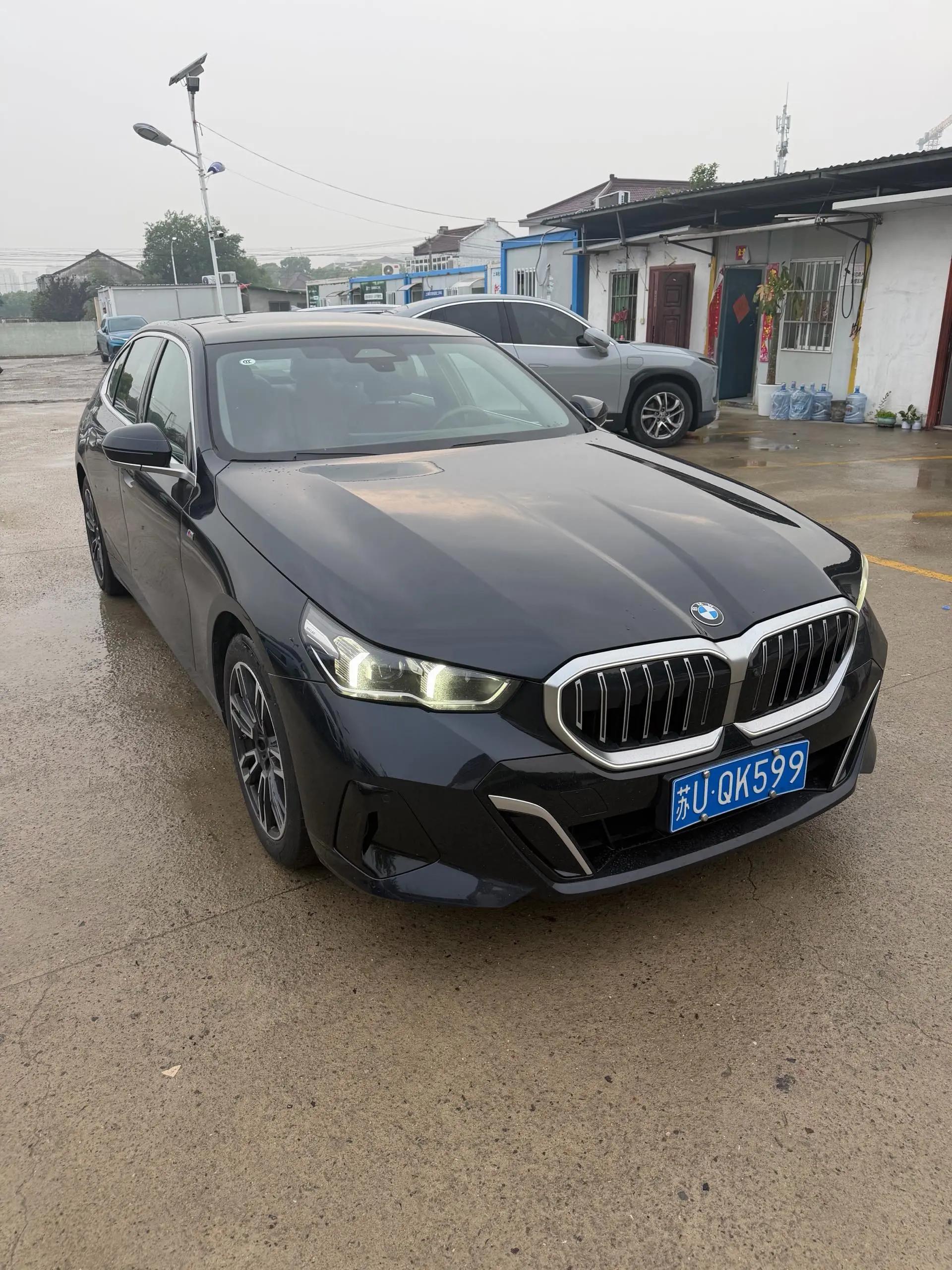 BMW 5 Series 2026 530Li 48V 2.0T Leading M Sports Suit Automatic Gear 3