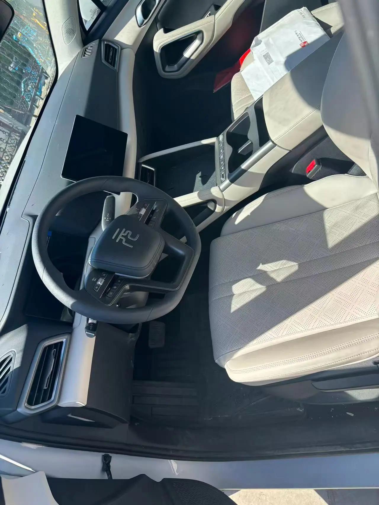 BYD 2025 Yuan UP 301KM Pilot Automatic Gear 4