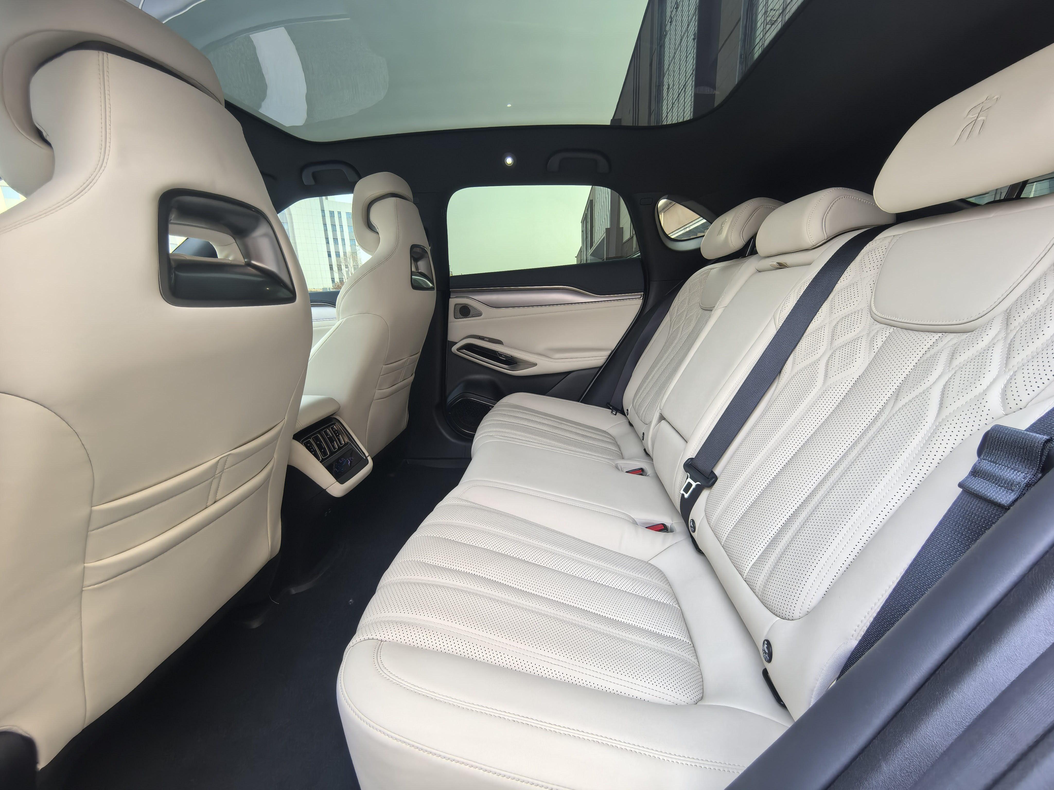Song L 2024 550km Excellence 7