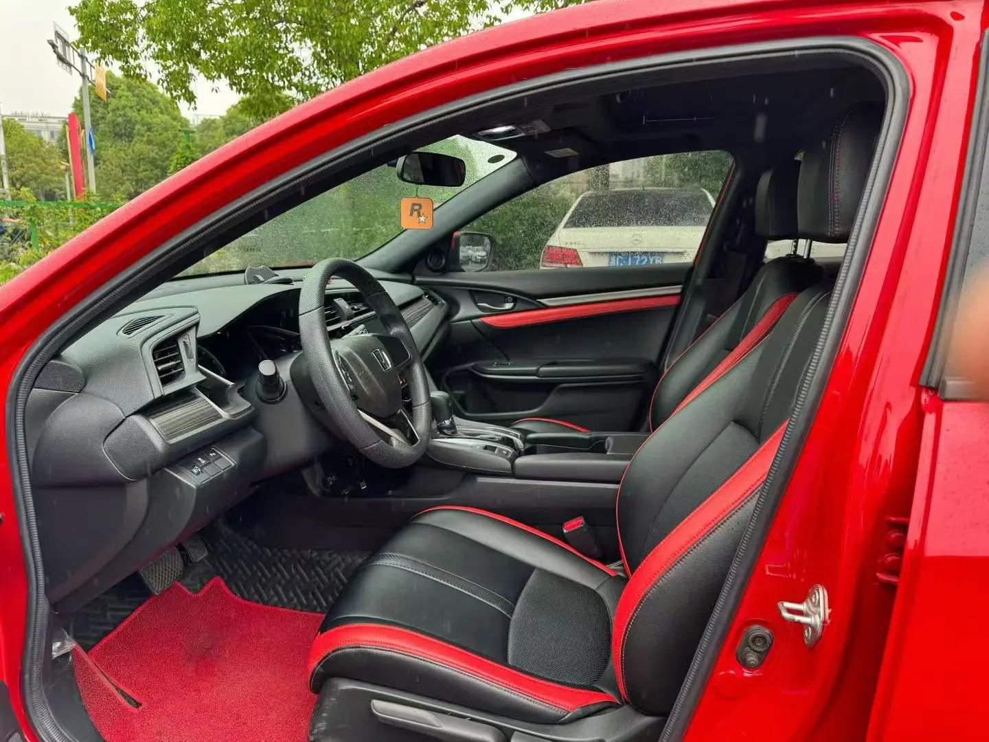 2021 Honda Civic Hatchback 220TURBO CVT, the Cutting-Edge Choice 3
