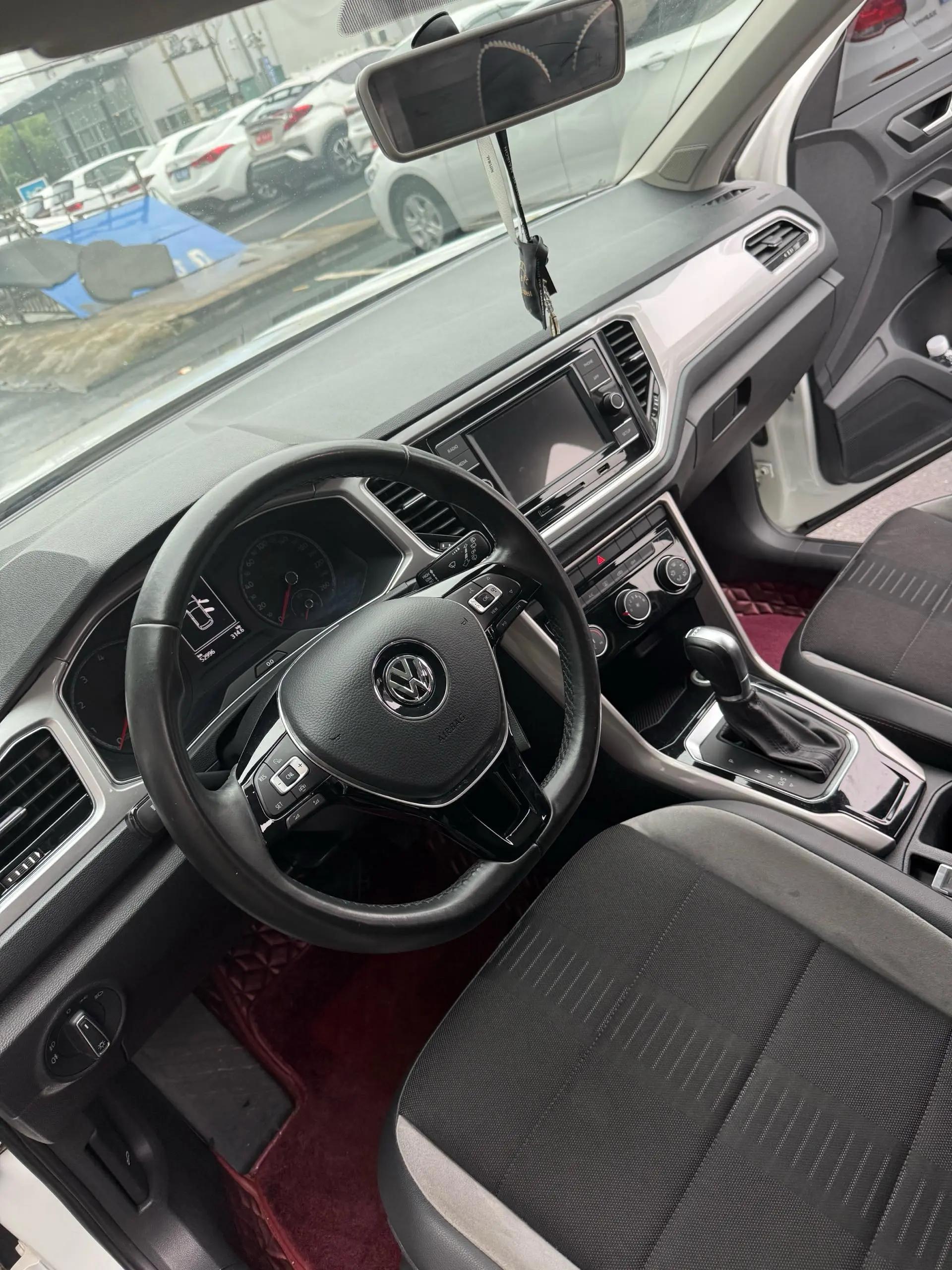 T-ROC Tange 2020 280TSI DSG Two-Drive Elite Model 7
