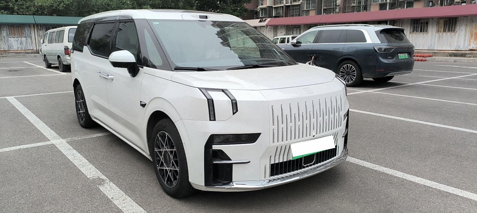 Zeekr 009 2024 six-seat executive four-wheel drive 140kWh 2