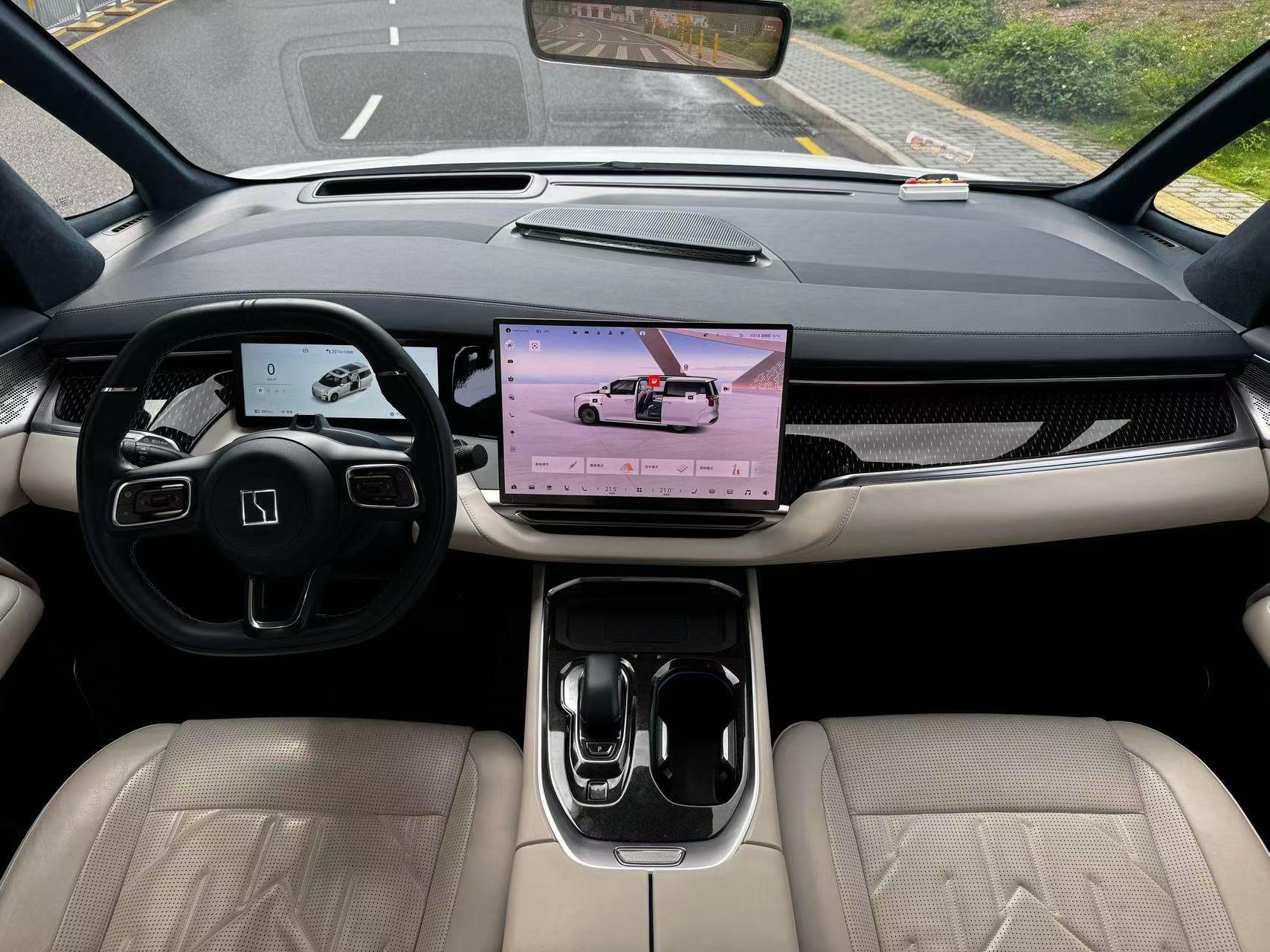 Zeekr 009 2024 six-seat executive four-wheel drive 140kWh 8