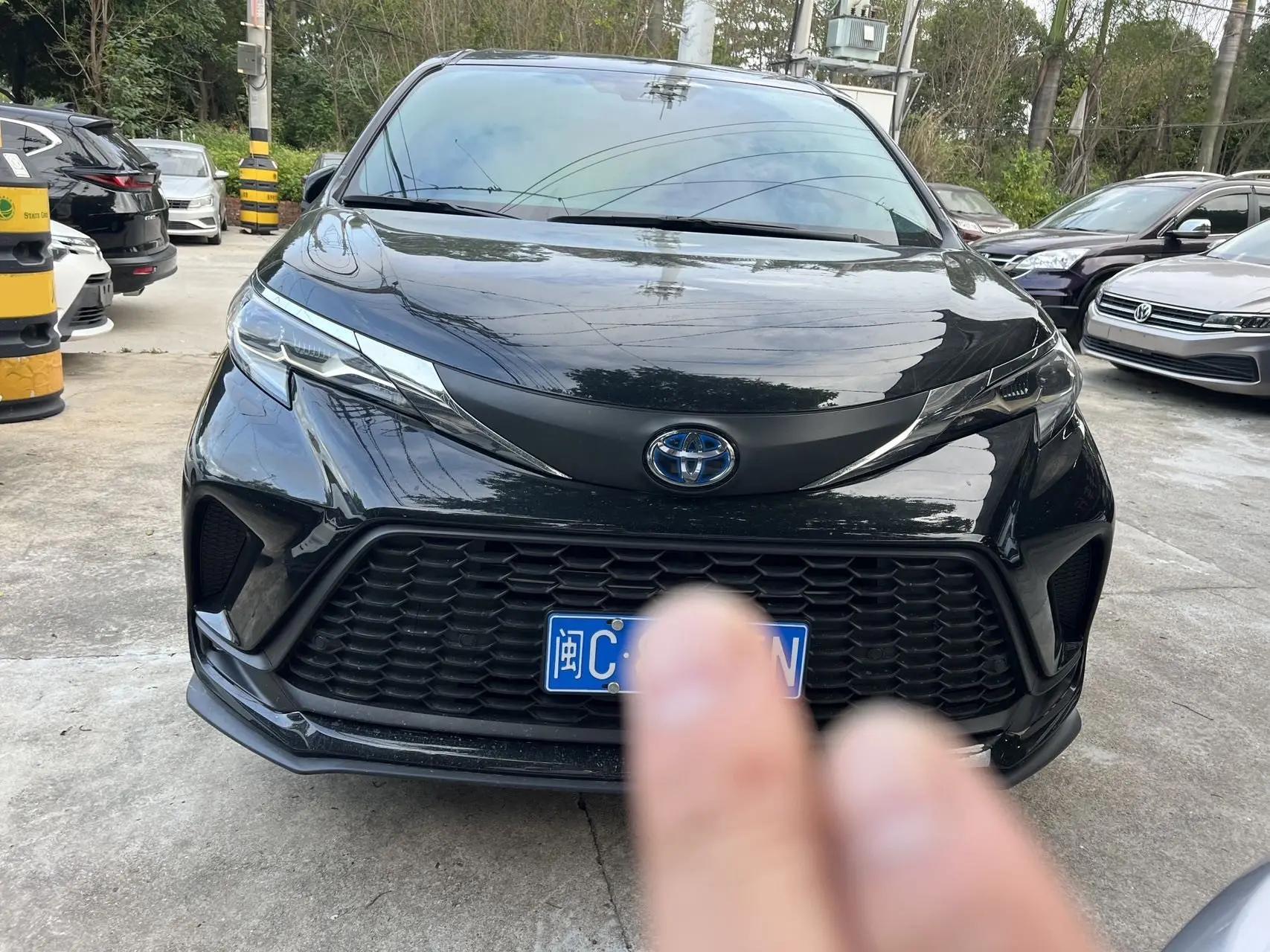 Grevia 2022 2.5L Hybrid Comfort Edition 3