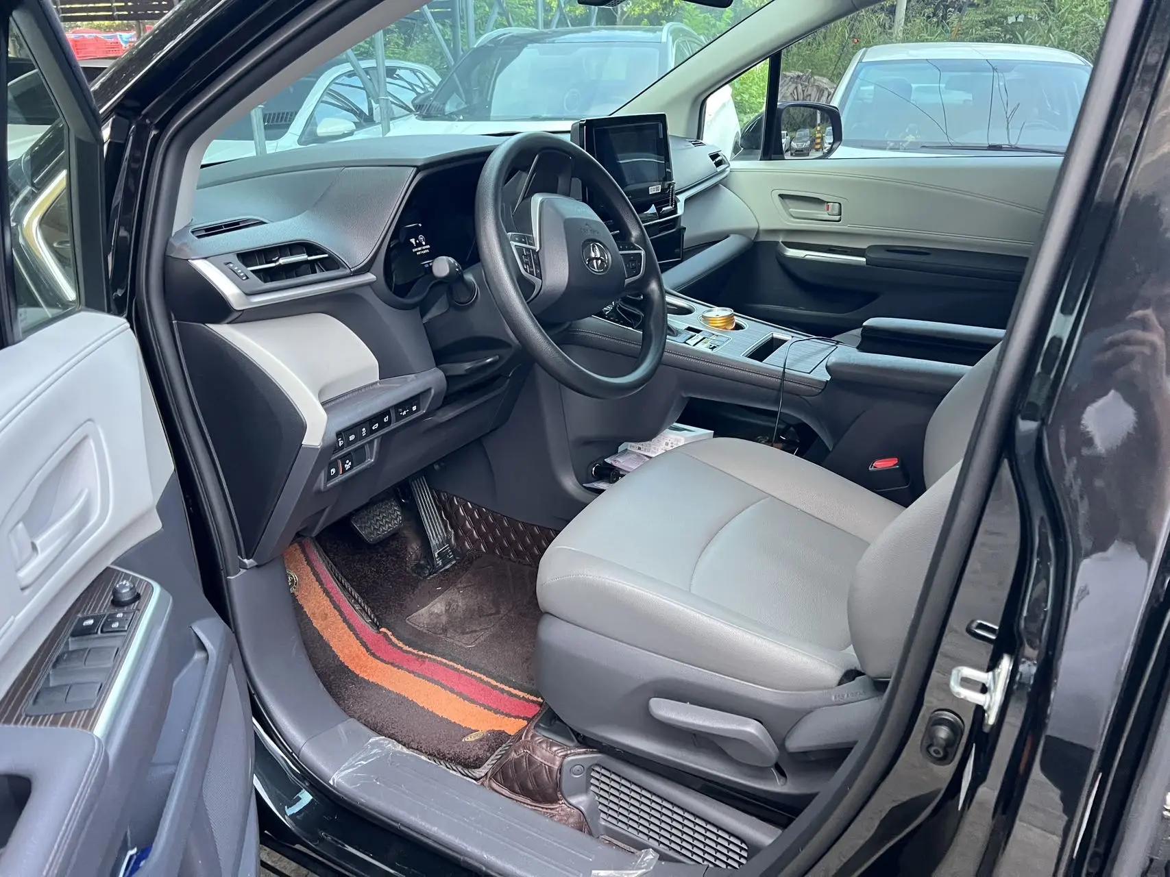 Grevia 2022 2.5L Hybrid Comfort Edition 8