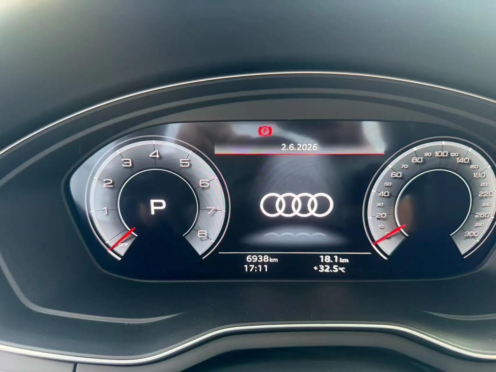 Audi 2025 A4L 2.0TFSI 40TFSI 2 million Yuexiang Edition Fashion Dynamic Automatic Gear 10