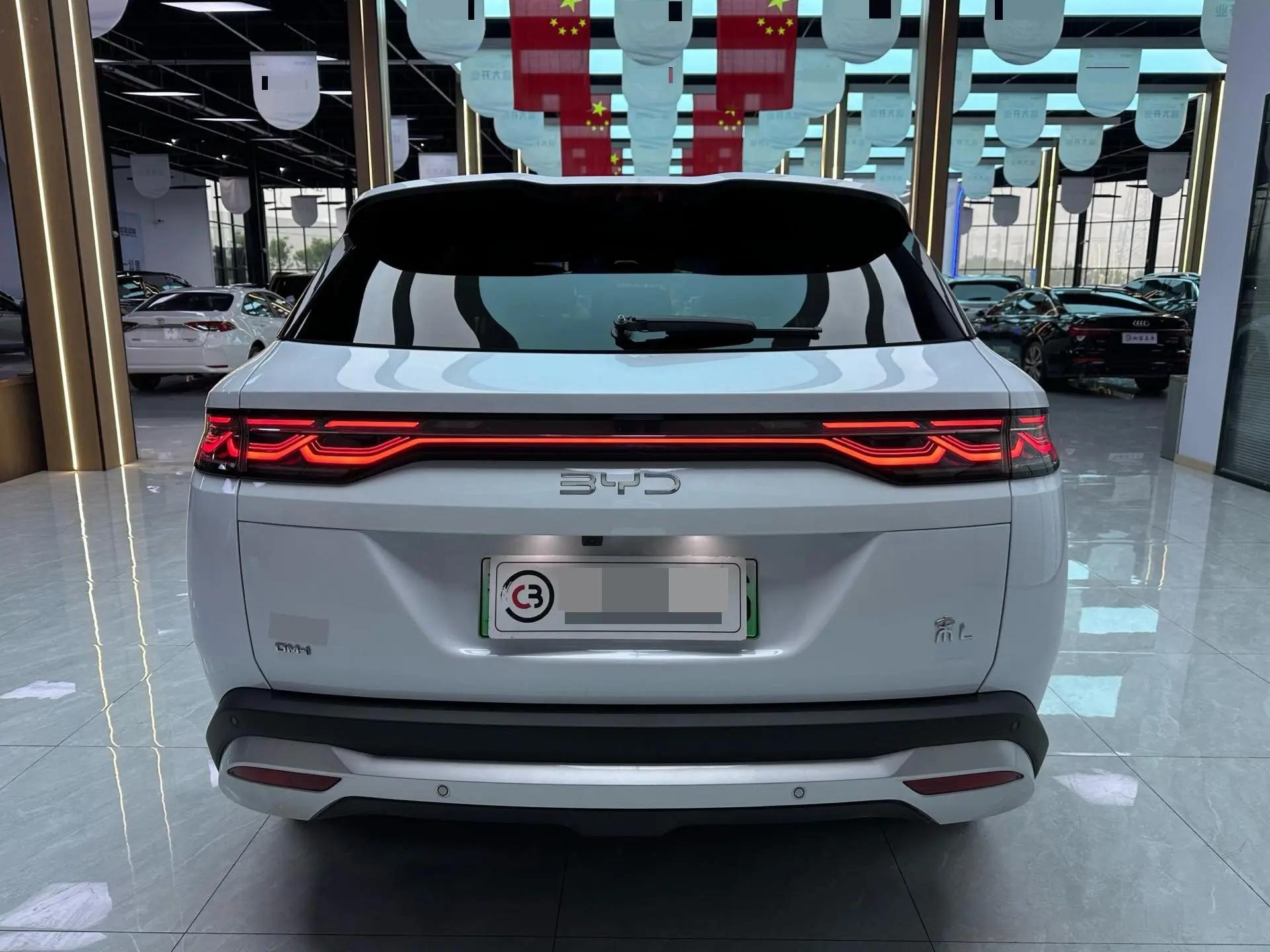 BYD 2025 Song L DM-i 1.5 Stepless Smart Driving Edition 160km Exceed Automatic Transmission 4