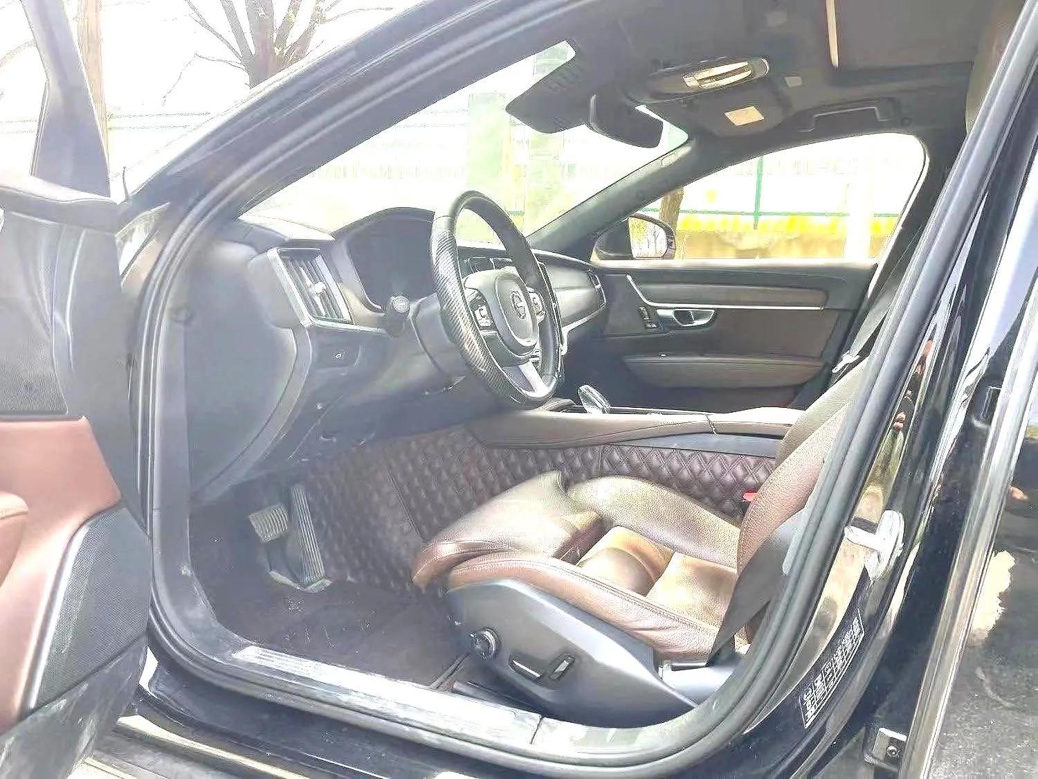Volvo S90 2023 B5 Zhiyuan Deluxe Edition 4
