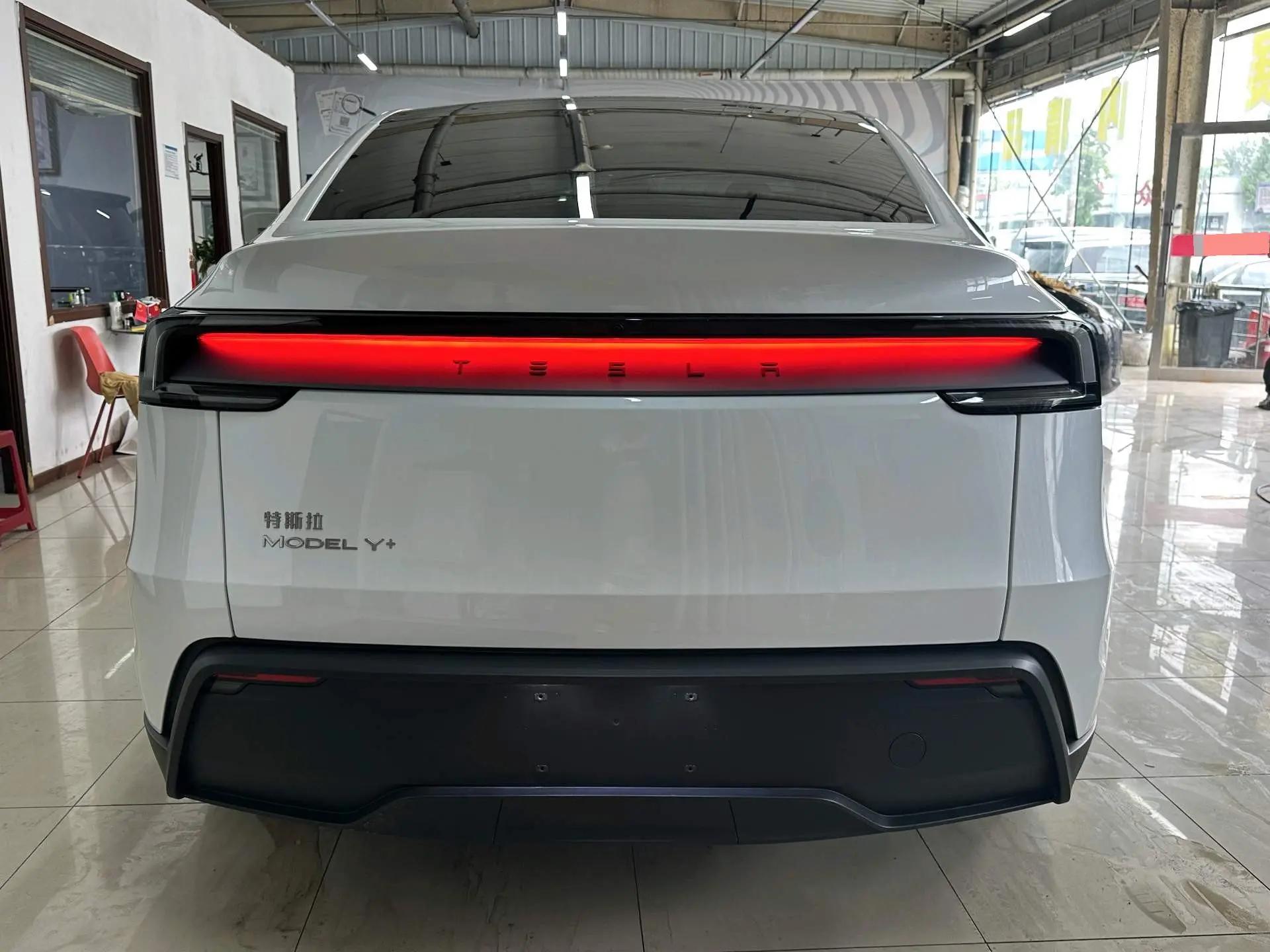 Tesla 2025 Model Y long endurance all-wheel drive version (modified) automatic gear 10
