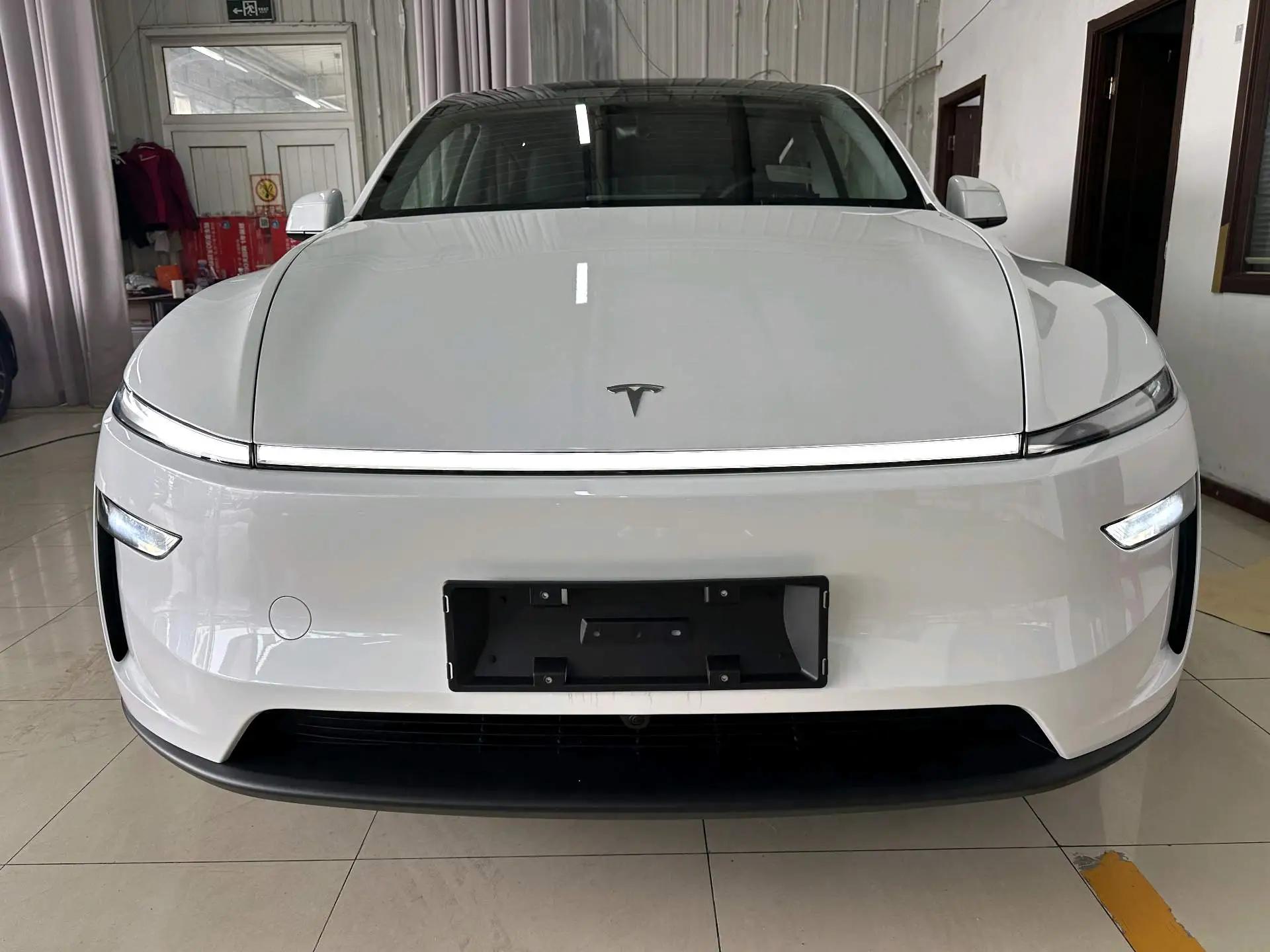 Tesla 2025 Model Y long endurance all-wheel drive version (modified) automatic gear 2