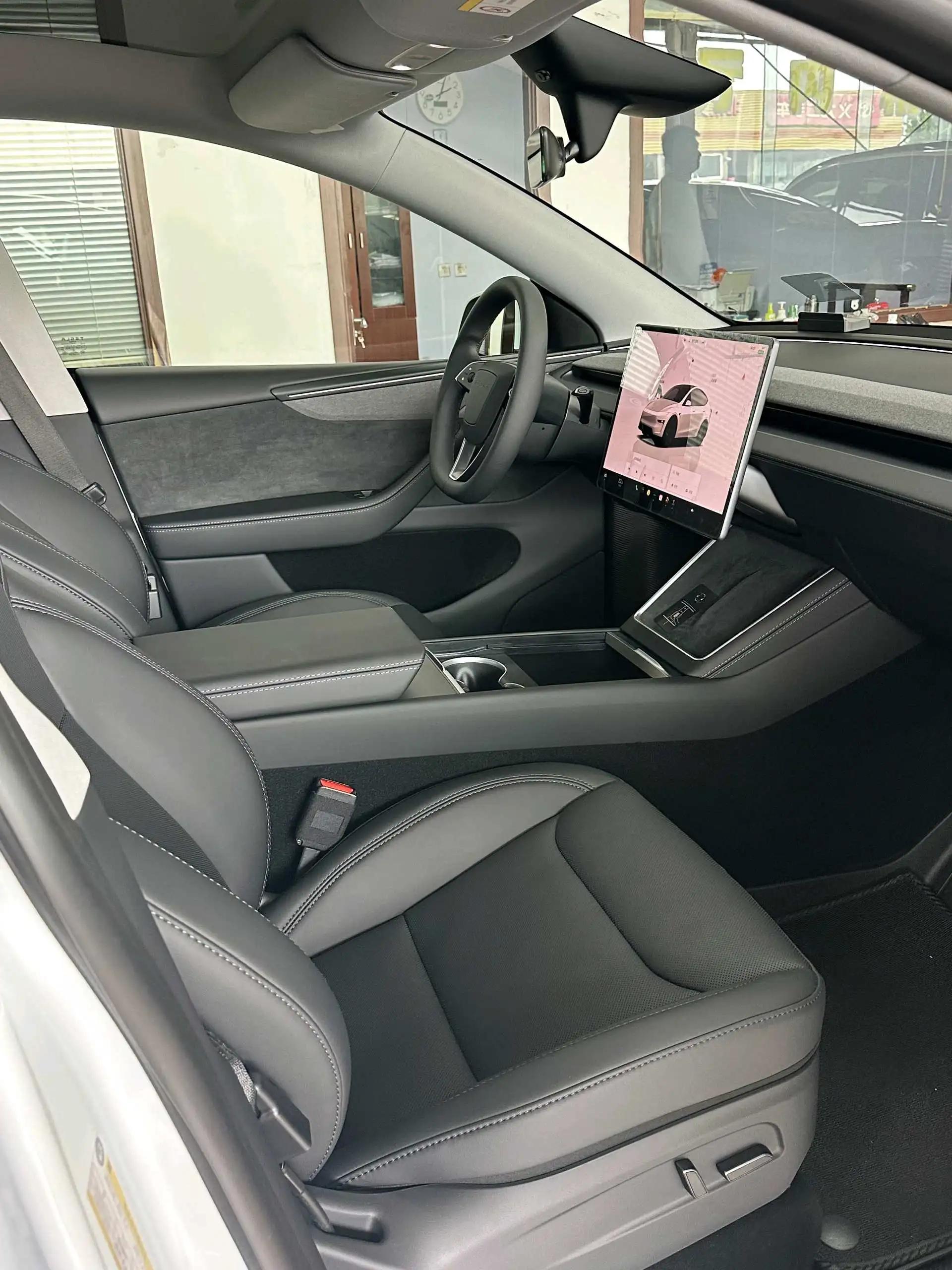 Tesla 2025 Model Y long endurance all-wheel drive version (modified) automatic gear 7