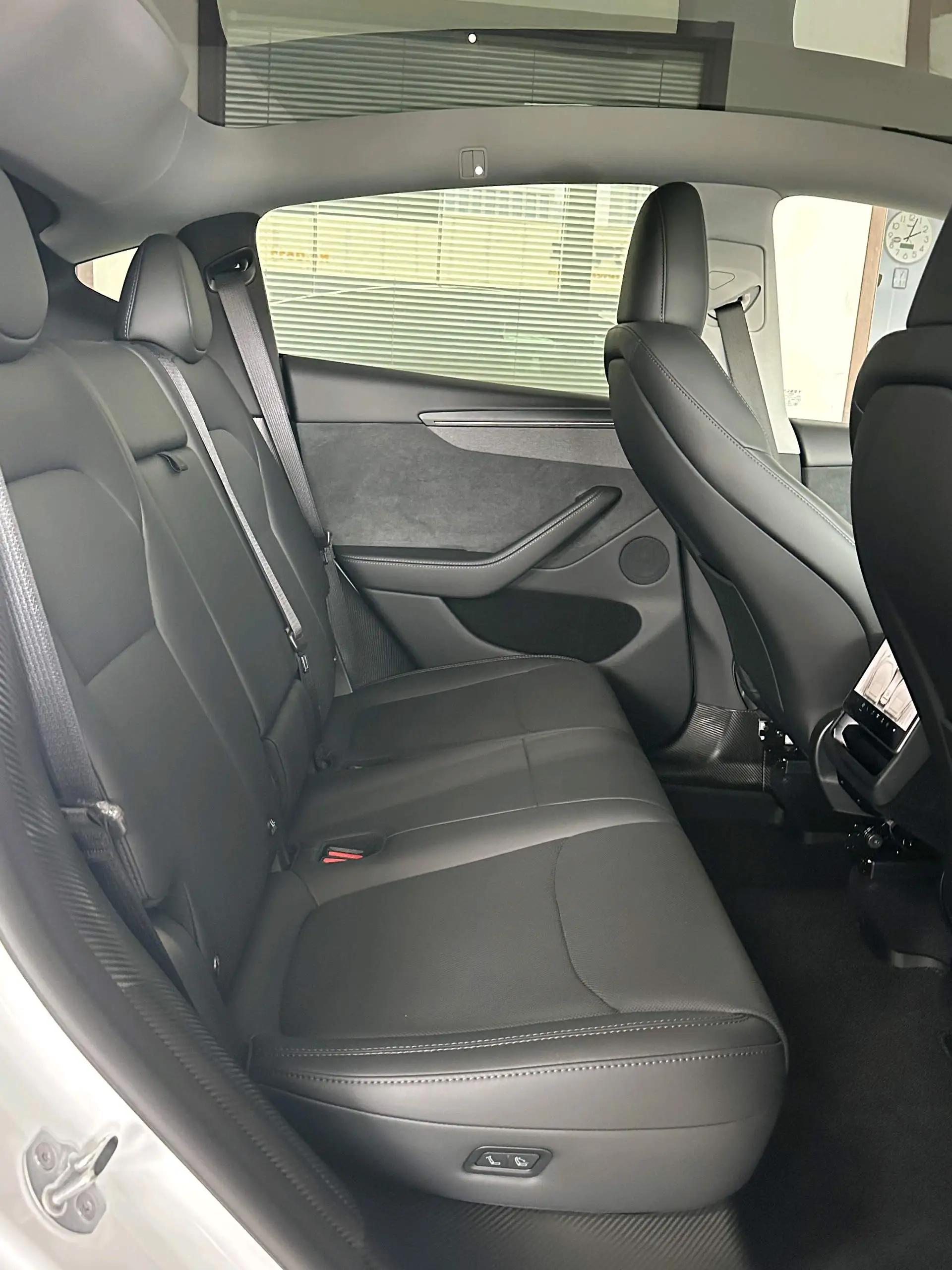 Tesla 2025 Model Y long endurance all-wheel drive version (modified) automatic gear 8