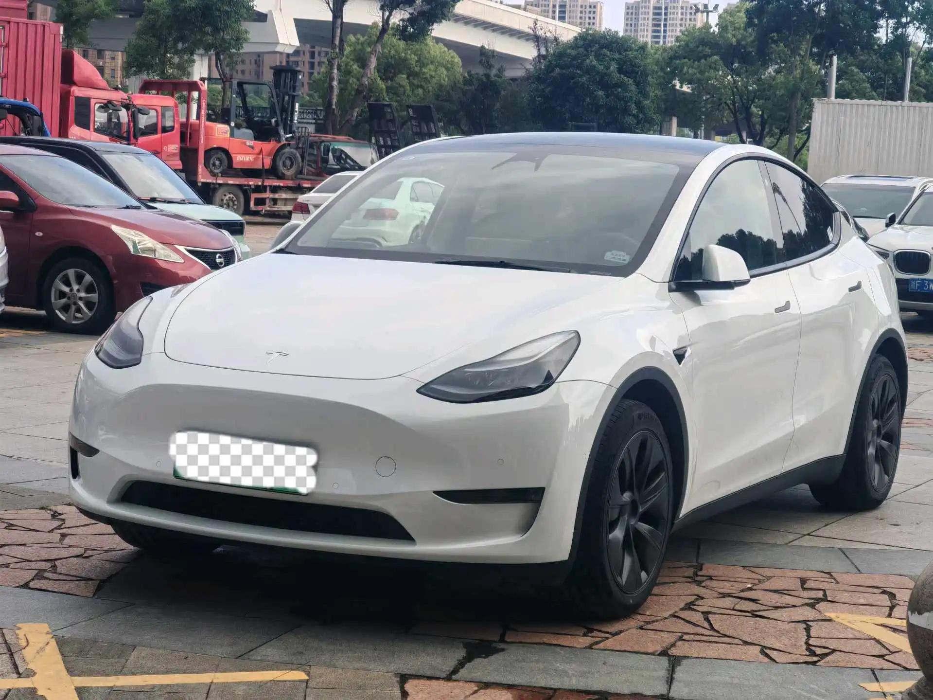 Model Y 2023 long-range all-wheel drive