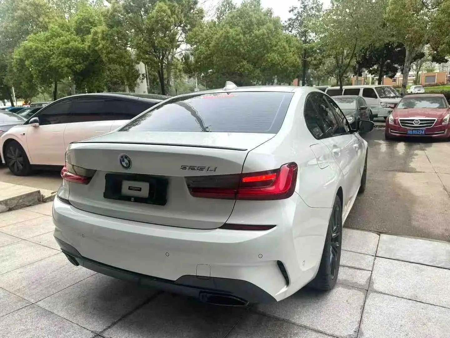 BMW 3 Series 2020 325Li M Sports Night Suit 3