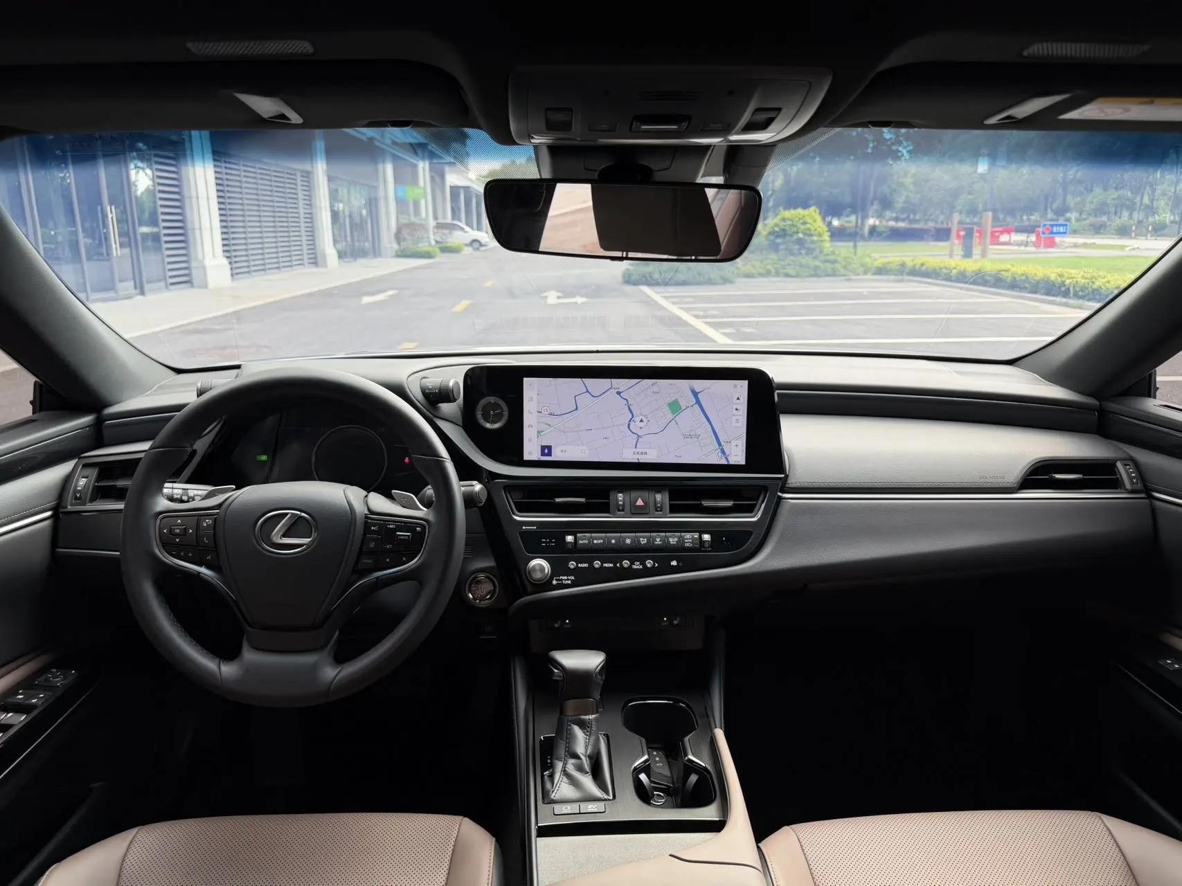 Lexus ES 2022 300h Excellent Edition 9
