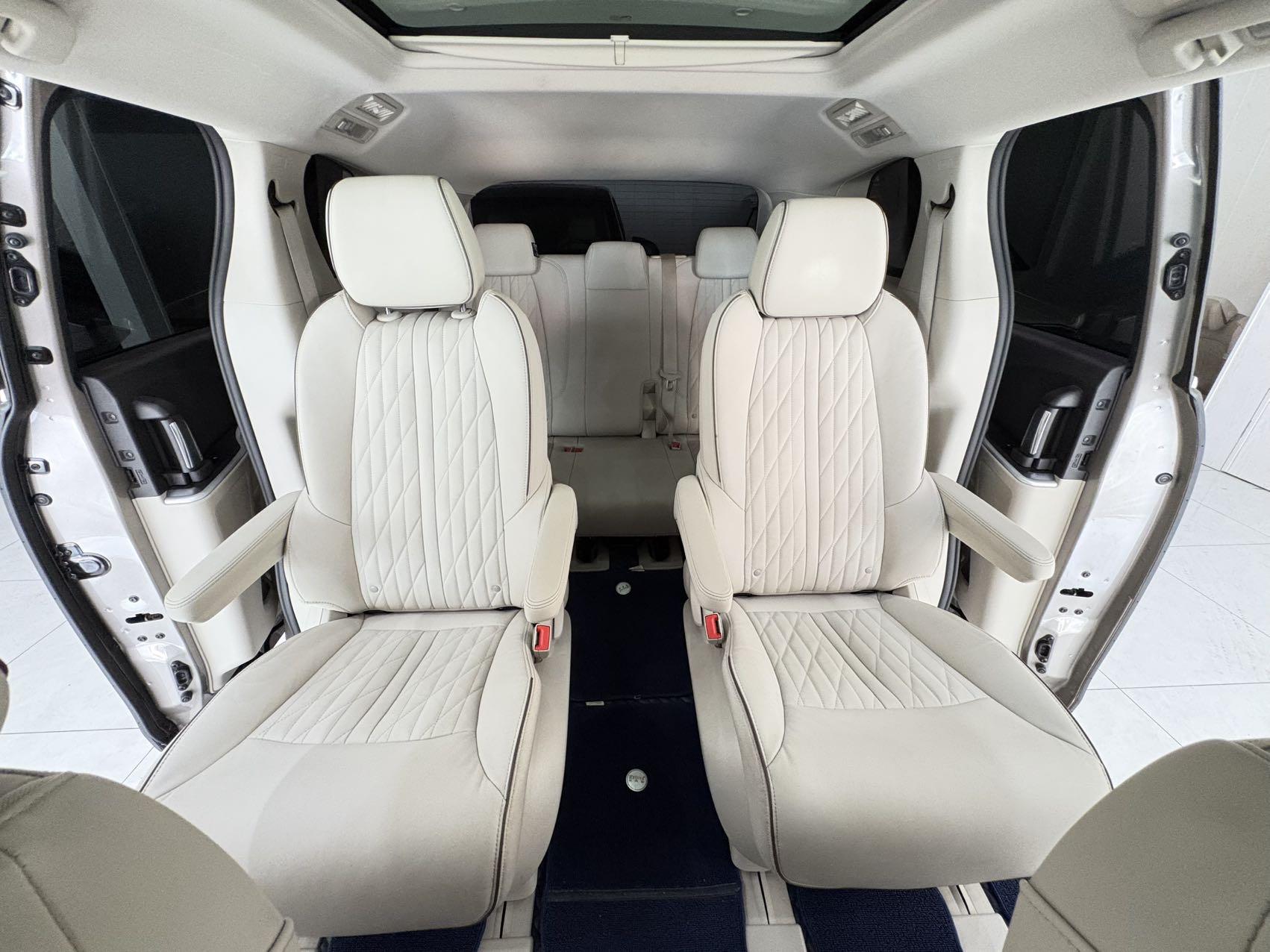 Buick GL8 2022 Land Business Class 652T Smart Premium Model 12