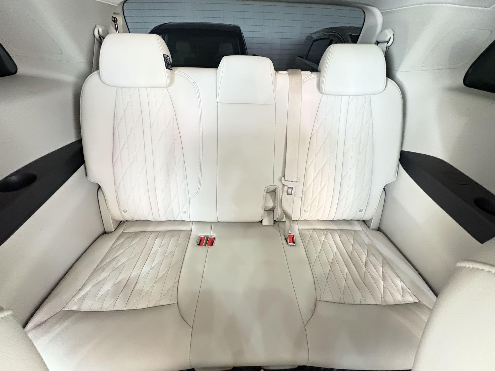 Buick GL8 2022 Land Business Class 652T Smart Premium Model 13