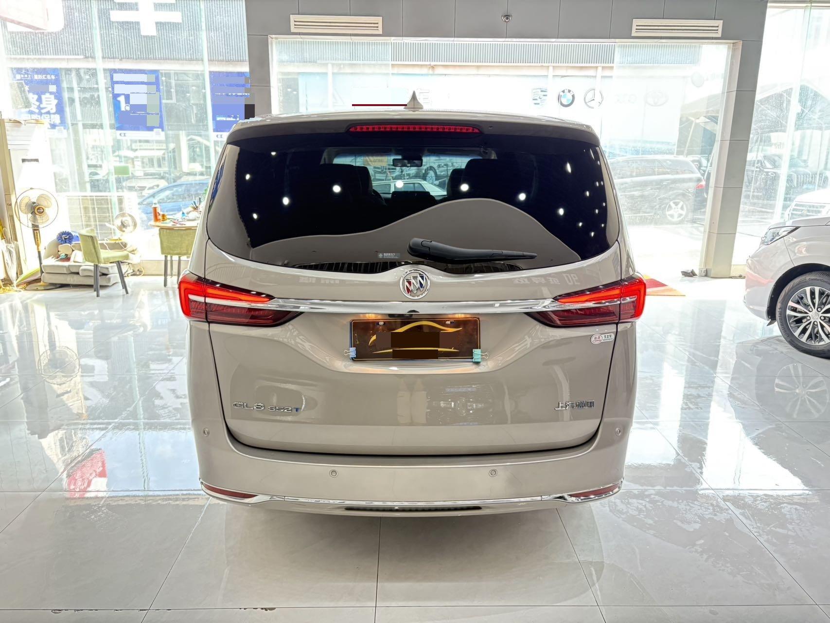 Buick GL8 2022 Land Business Class 652T Smart Premium Model 4