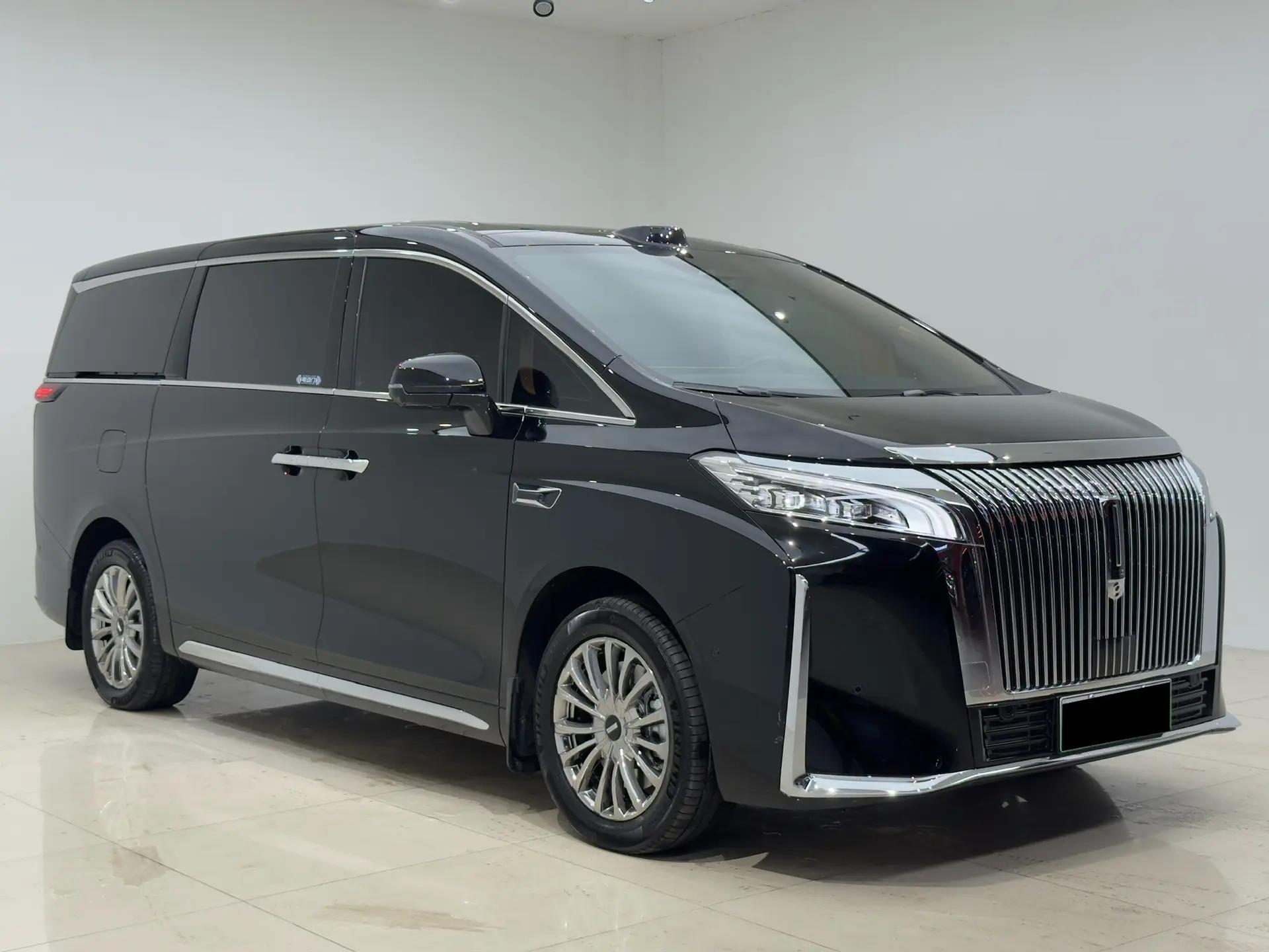 WEY 2025 high mountain 8 Hi4 1.5T four-wheel drive version automatic gear 3