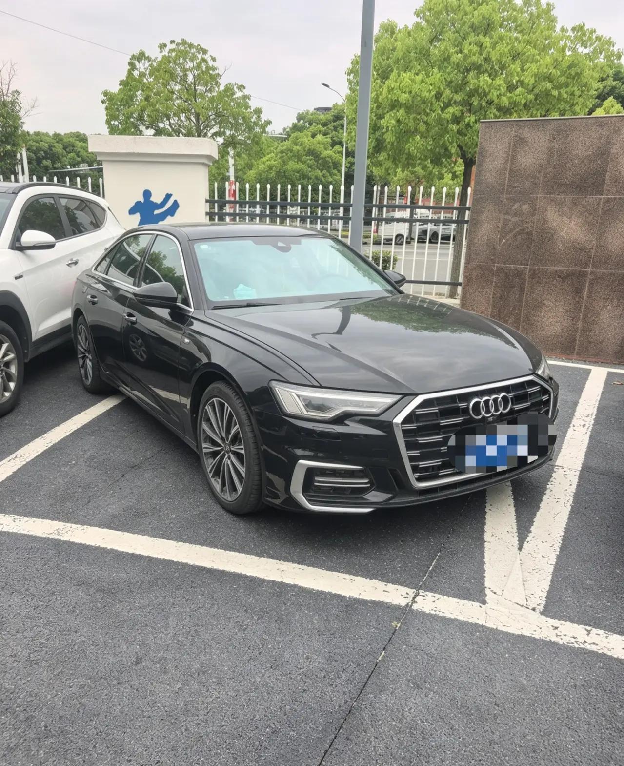 Audi 2024 A6L 2.0TFSI 45TFSI Prestige Dynamic Edition, Automatic 3