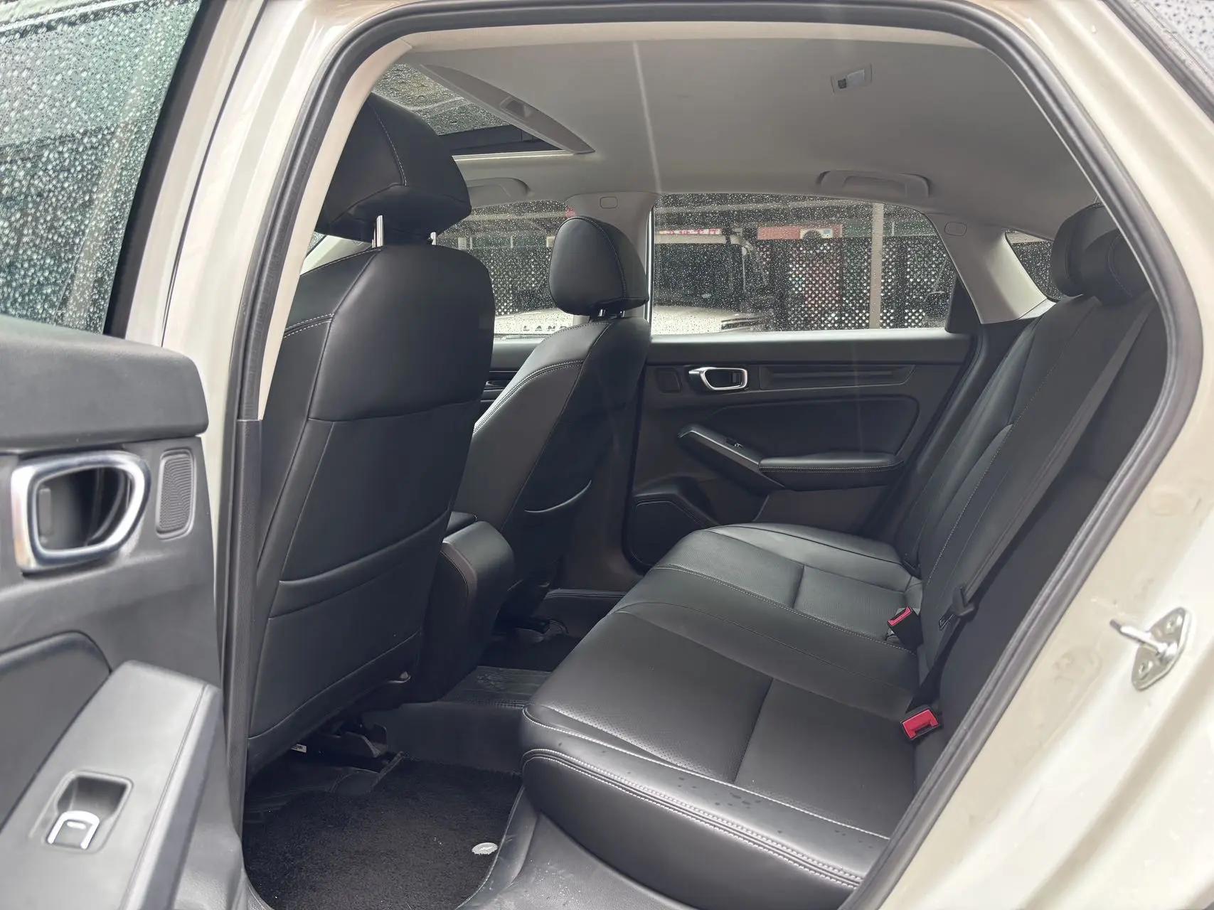 Civic 2023 240TURBO CVT Dynamic C Special Edition 8