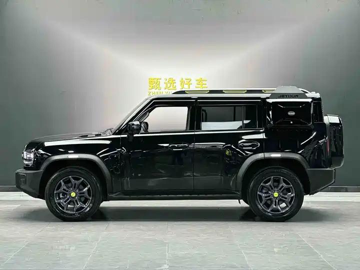 Jetour Traveler 2023 2.0T Four-Wheel Drive Cross-Country PRO 3