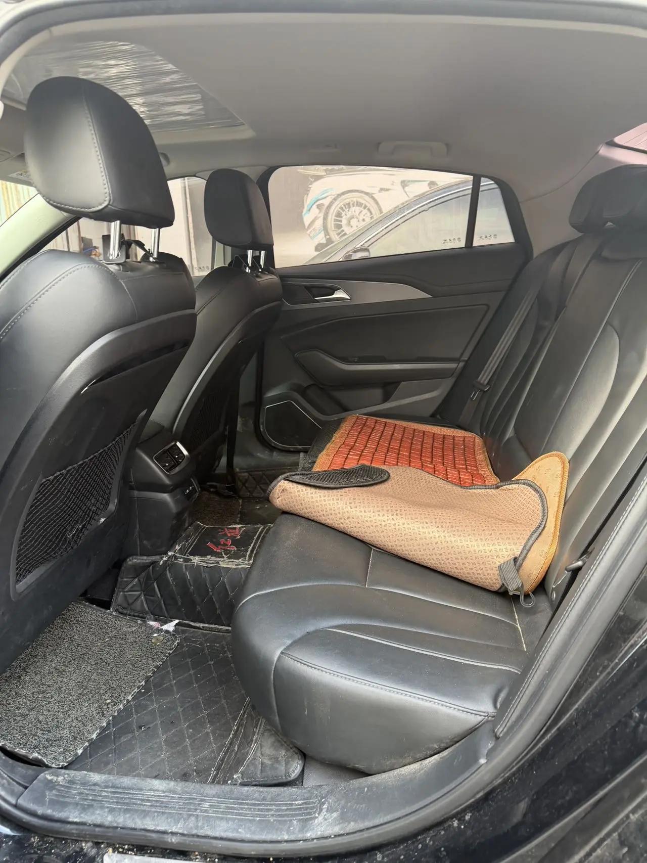HongQi H5 Classic 2020 1.8T Auto Zhilian Flag Rhyme Edition 5