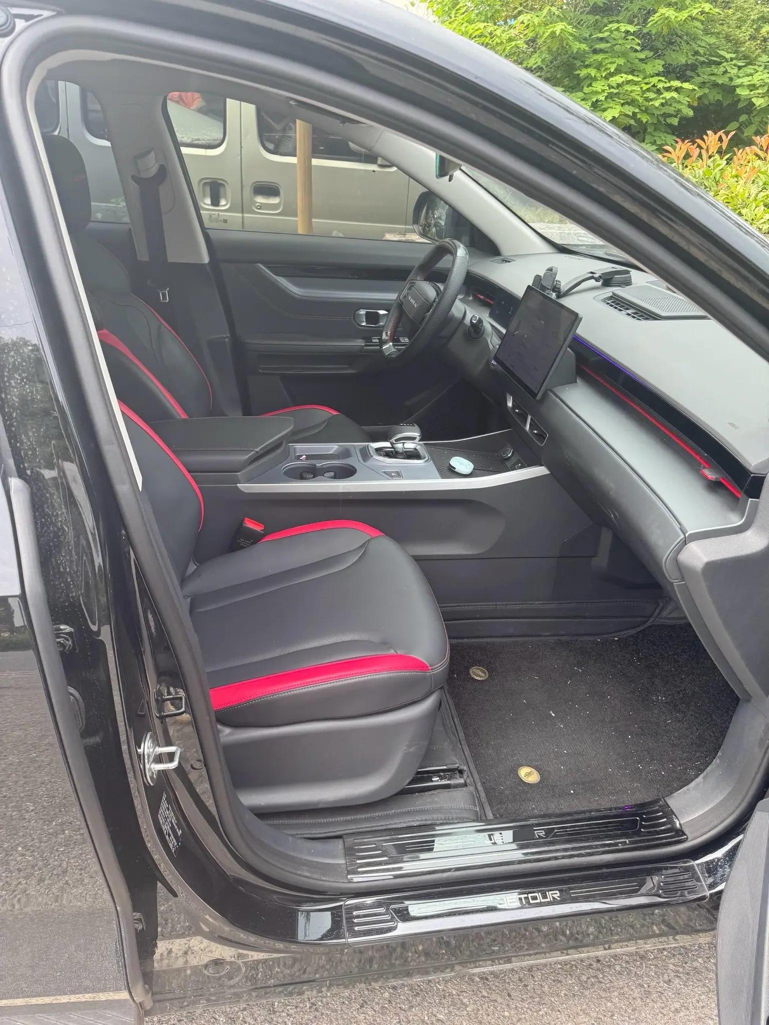 Jetour 2026 X70 PLUS 1.5T Luxury 5-seat Automatic Gear 7