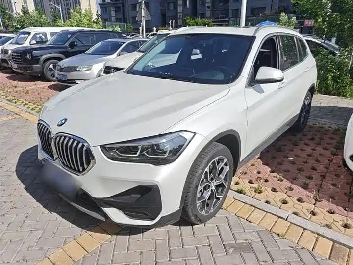 BMW X1 2021 model change sDrive25Li leading