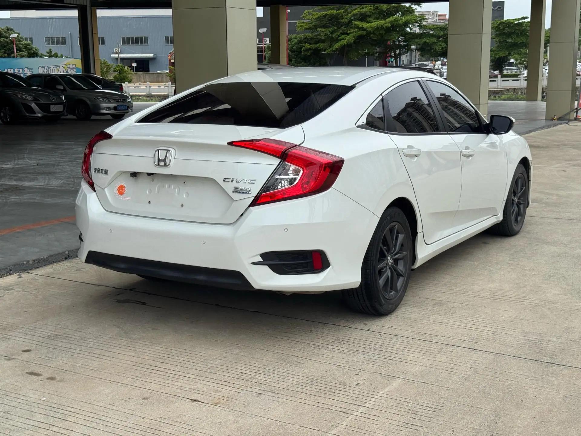 Civic 2019 220TURBO CVT Dynamic Edition National V 4