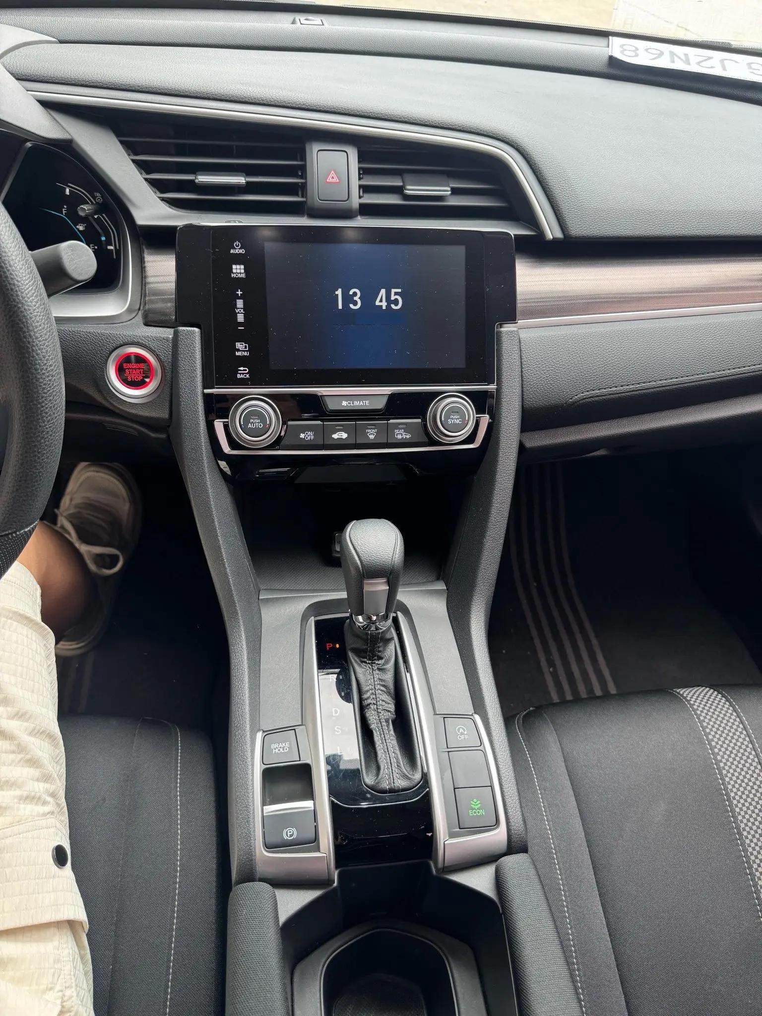 Civic 2019 220TURBO CVT Dynamic Edition National V 9