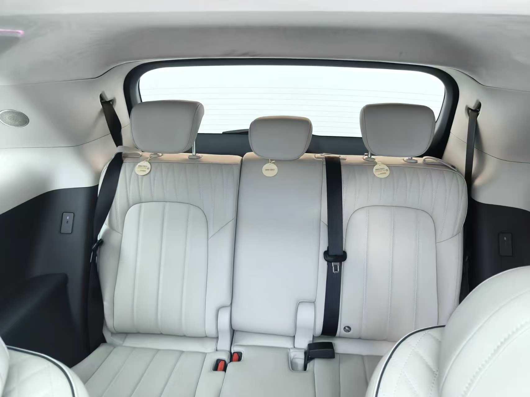 Voyah 2025 Model Dreamer PHEV 1.5T Four-Wheel-Drive Flagship Kunpeng Edition Automatic 10