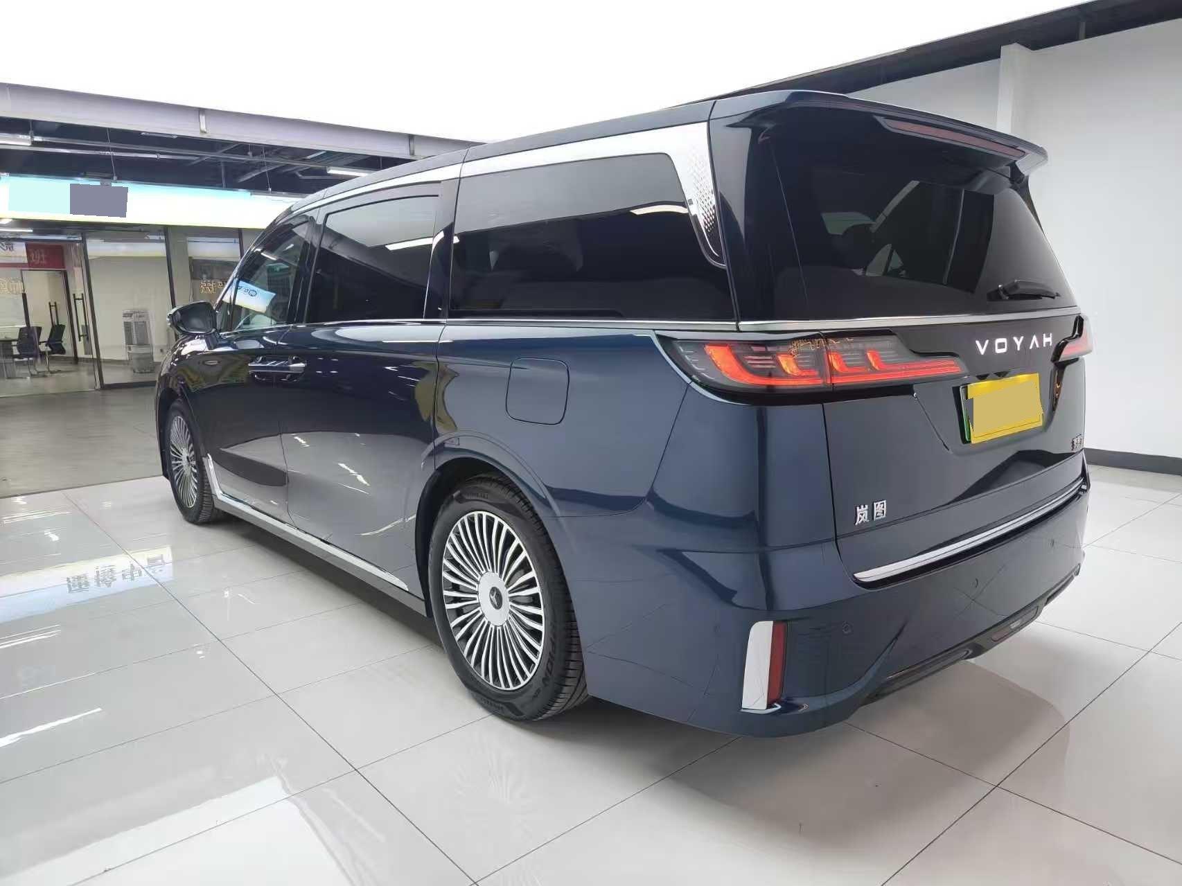 Voyah 2025 Model Dreamer PHEV 1.5T Four-Wheel-Drive Flagship Kunpeng Edition Automatic 6