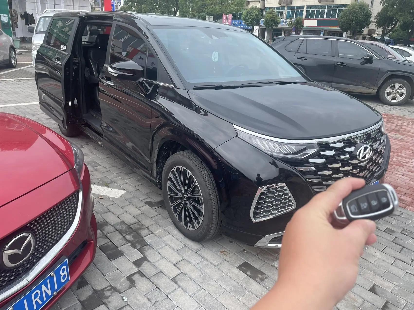 Hyundai 2024 Kusto 1.5TGDi 270TGDi LUX Premium Edition Automatic Gear 3